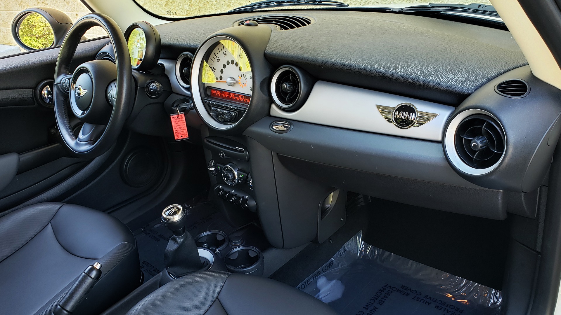 Used 2012 MINI COOPER HARDTOP 6-SPEED MANUAL / VERY CLEAN / 37 MPG for sale Sold at Formula Imports in Charlotte NC 28227 62