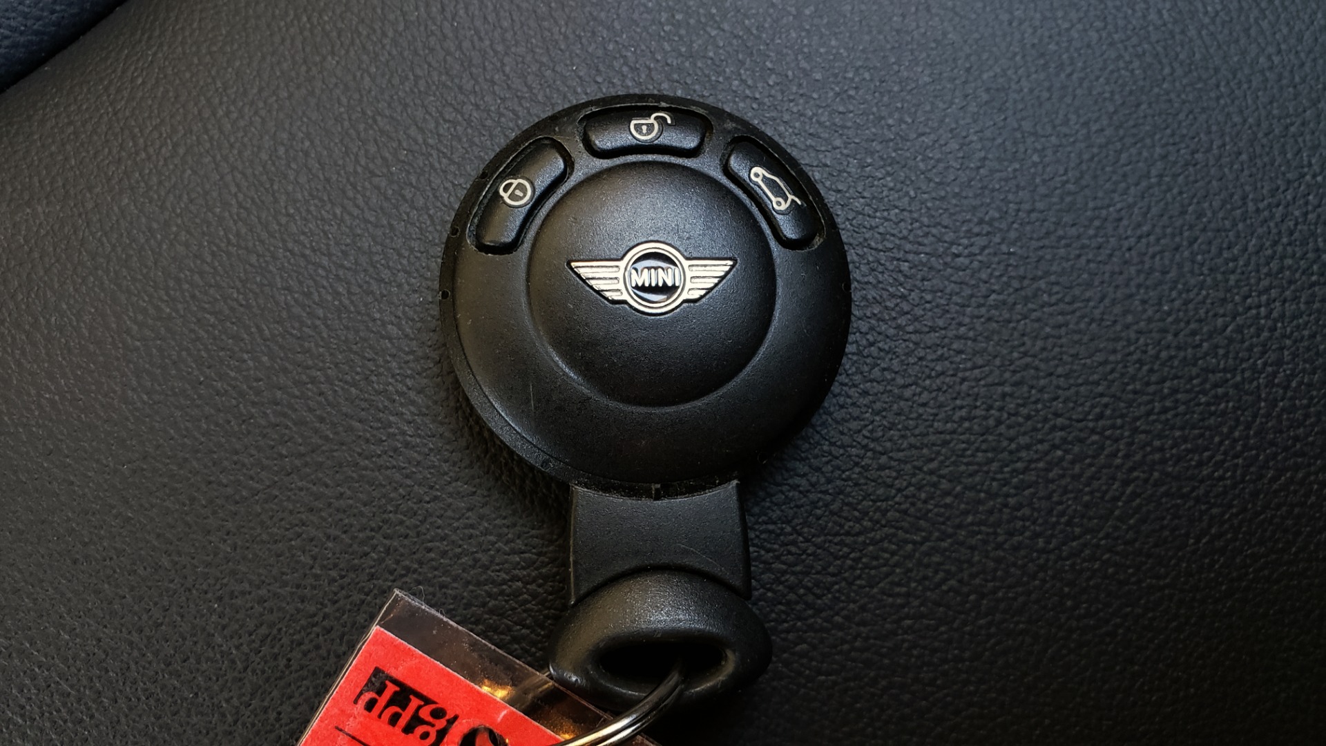 Used 2012 MINI COOPER HARDTOP 6-SPEED MANUAL / VERY CLEAN / 37 MPG for sale Sold at Formula Imports in Charlotte NC 28227 74