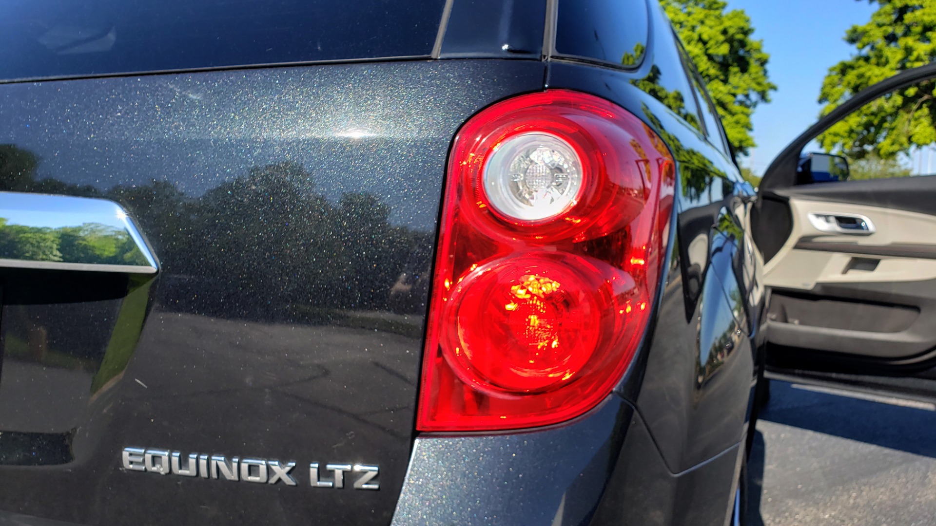 Used 2012 Chevrolet EQUINOX LTZ / FWD / 3.0L V6 / NAV / SUNROOF / PIONEER SND / REARVIEW for sale Sold at Formula Imports in Charlotte NC 28227 22