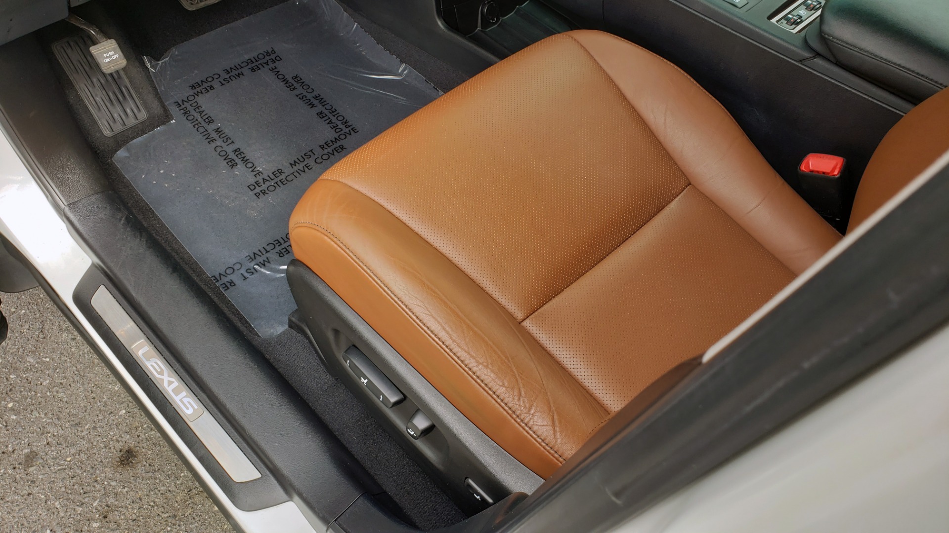 Used 2013 Lexus RX 350 PREMIUM PKG / SUNROOF / BSM / PARK ASST / REARVIEW for sale Sold at Formula Imports in Charlotte NC 28227 34
