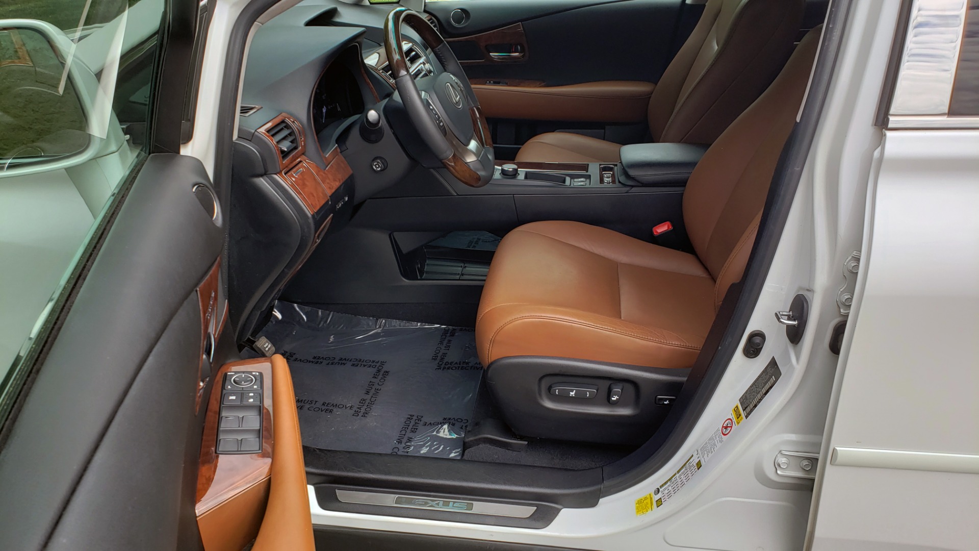 Used 2013 Lexus RX 350 PREMIUM PKG / SUNROOF / BSM / PARK ASST / REARVIEW for sale Sold at Formula Imports in Charlotte NC 28227 35
