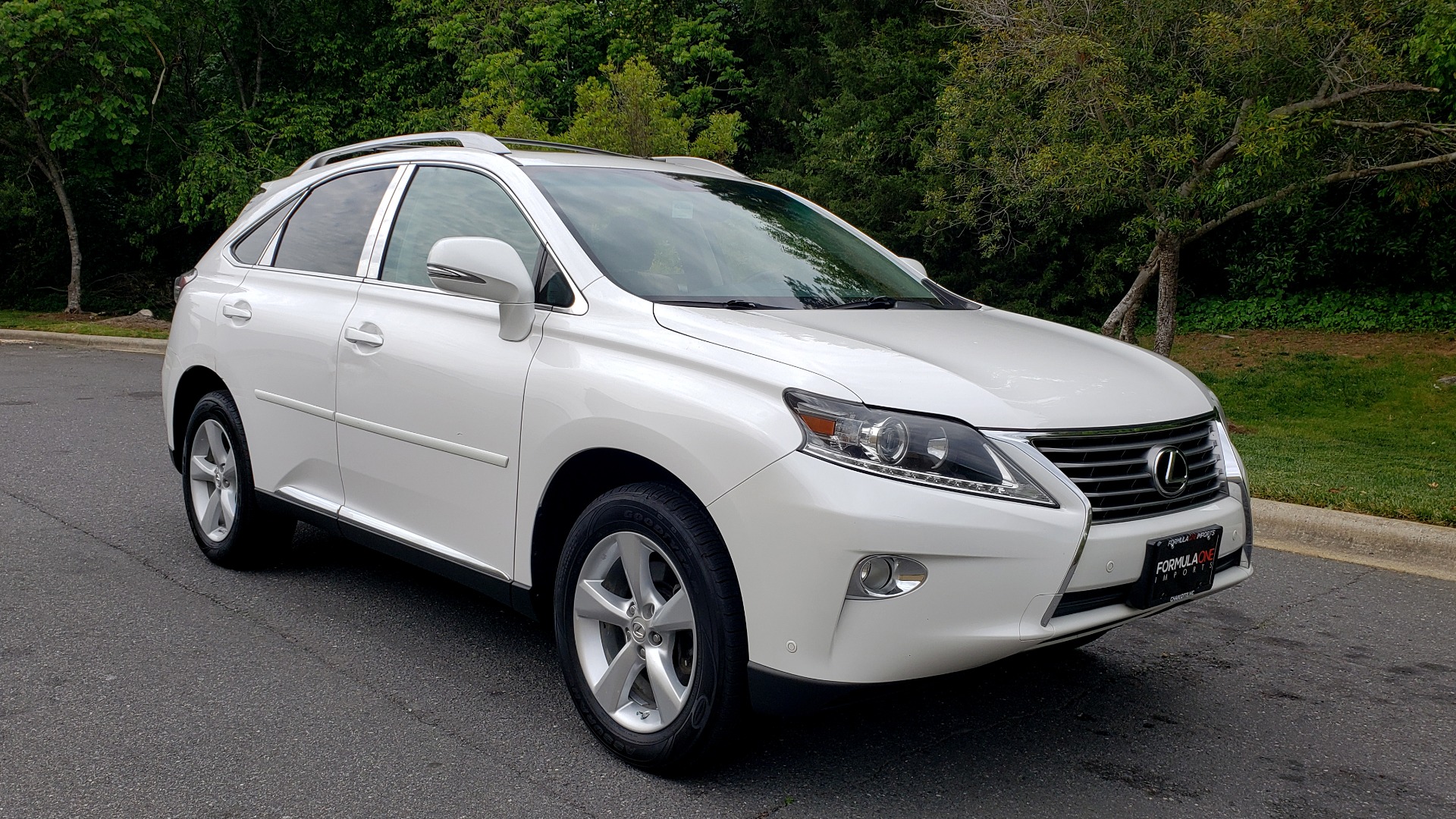 Used 2013 Lexus RX 350 PREMIUM PKG / SUNROOF / BSM / PARK ASST / REARVIEW for sale Sold at Formula Imports in Charlotte NC 28227 4