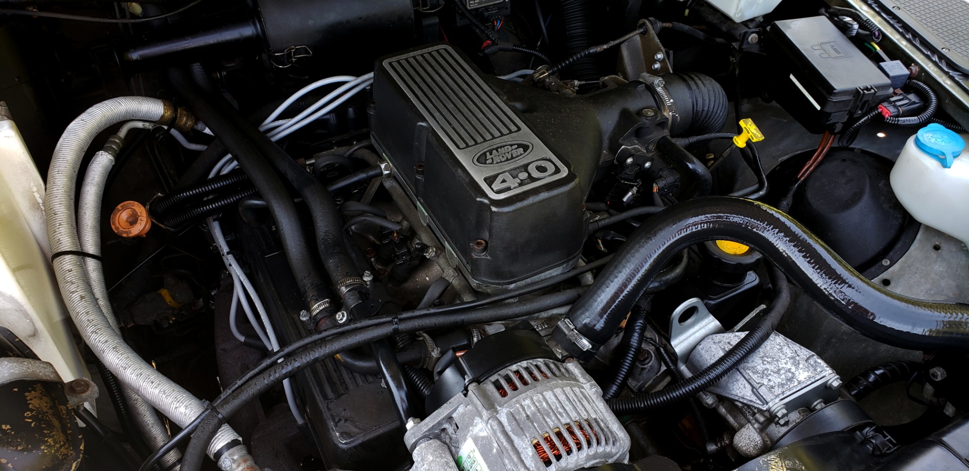 Used 1997 Land Rover Defender 90 for sale Sold at Formula Imports in Charlotte NC 28227 35