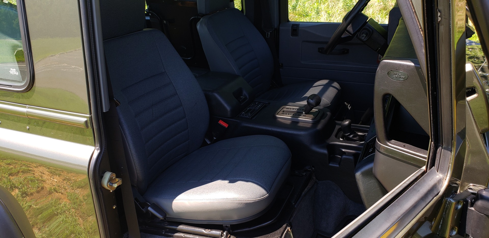 Used 1997 Land Rover Defender 90 for sale Sold at Formula Imports in Charlotte NC 28227 59
