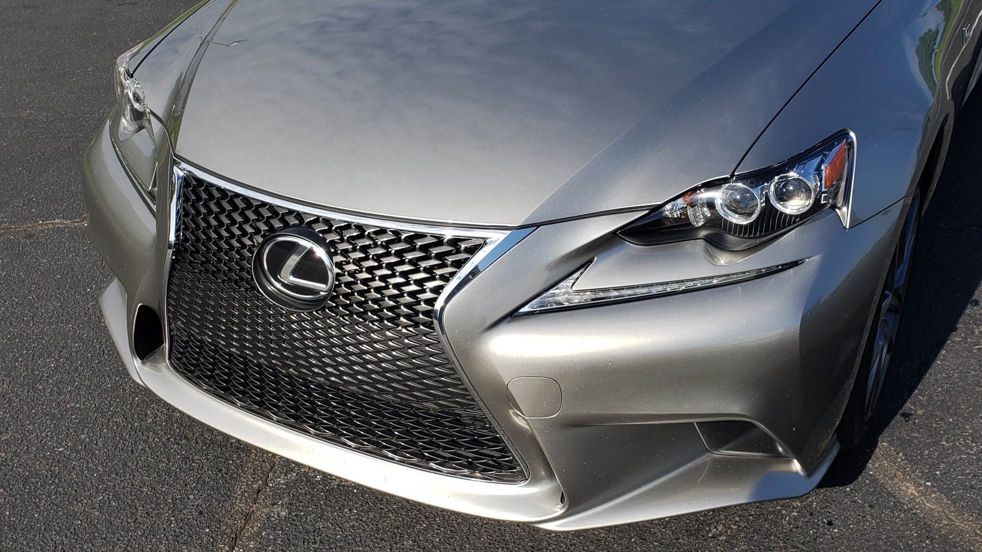 Used 2016 Lexus IS 300 F-SPORT / SUNROOF / BSM / VENTILATED SEATS / REARVIEW for sale Sold at Formula Imports in Charlotte NC 28227 21