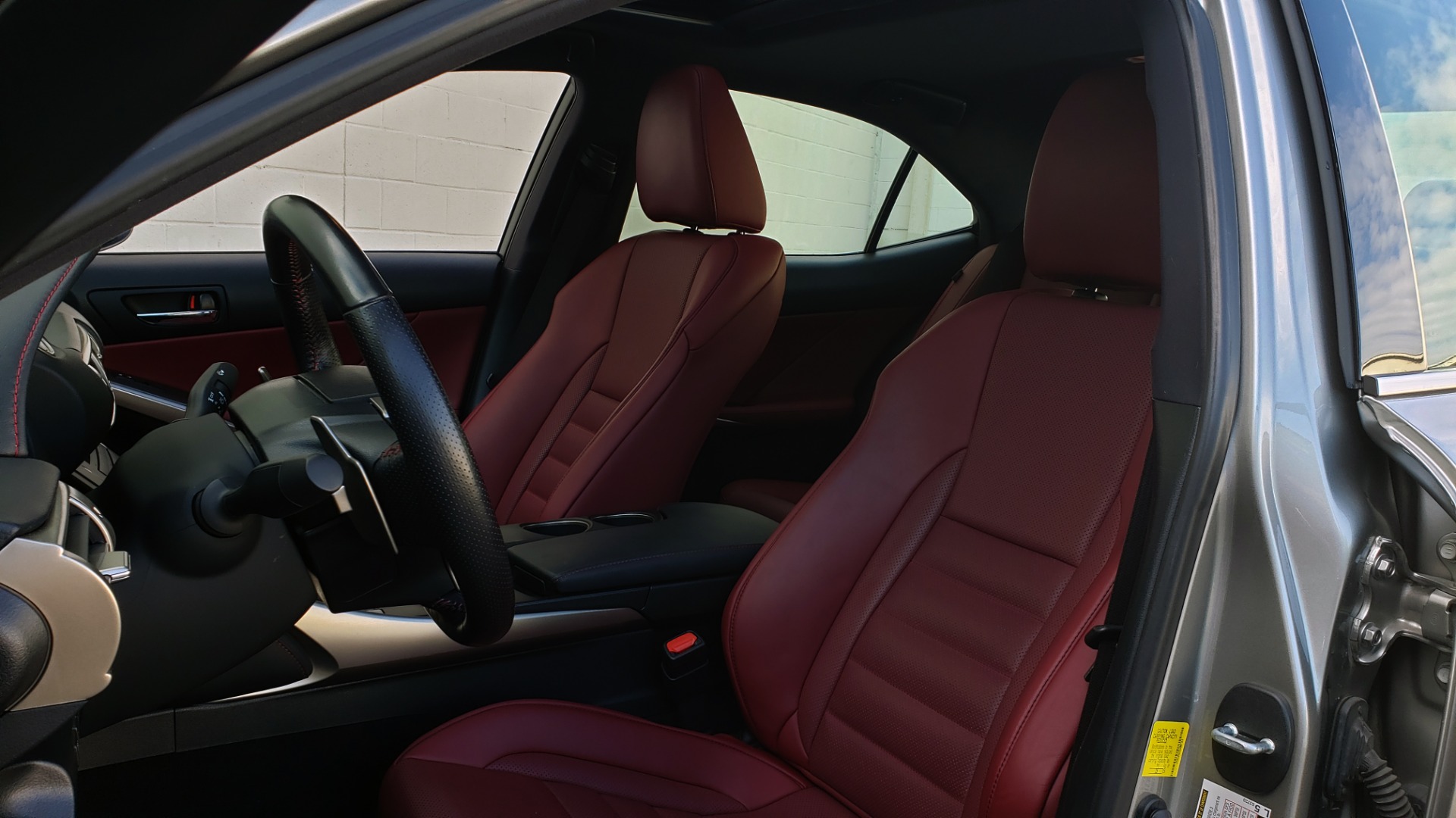 Used 2016 Lexus IS 300 F-SPORT / SUNROOF / BSM / VENTILATED SEATS / REARVIEW for sale Sold at Formula Imports in Charlotte NC 28227 31