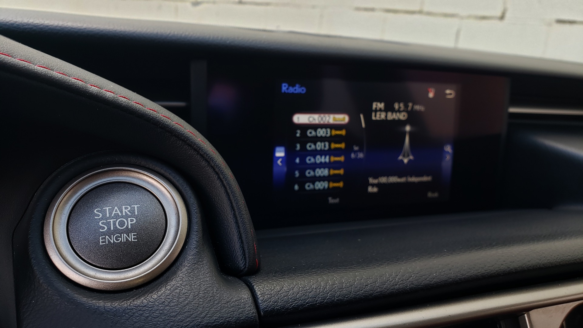 Used 2016 Lexus IS 300 F-SPORT / SUNROOF / BSM / VENTILATED SEATS / REARVIEW for sale Sold at Formula Imports in Charlotte NC 28227 39