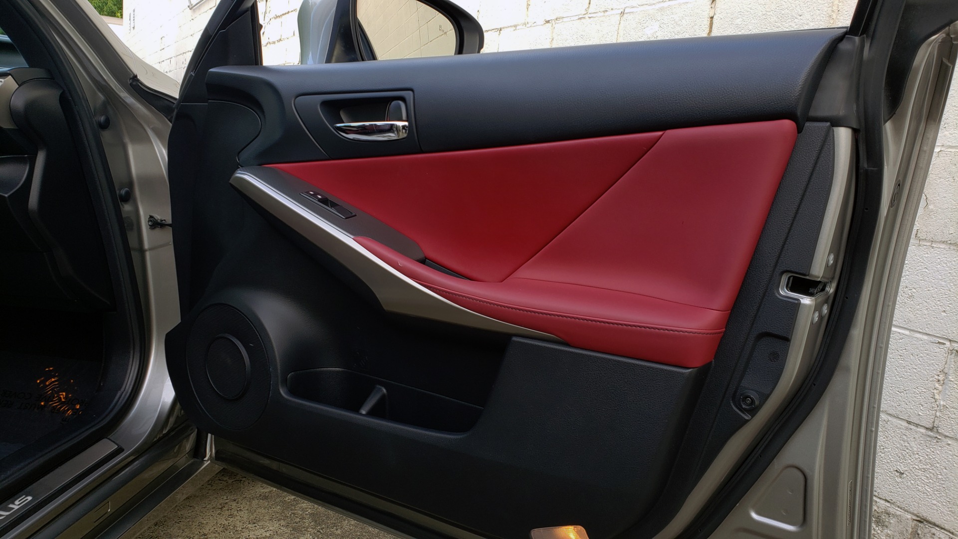 Used 2016 Lexus IS 300 F-SPORT / SUNROOF / BSM / VENTILATED SEATS / REARVIEW for sale Sold at Formula Imports in Charlotte NC 28227 59