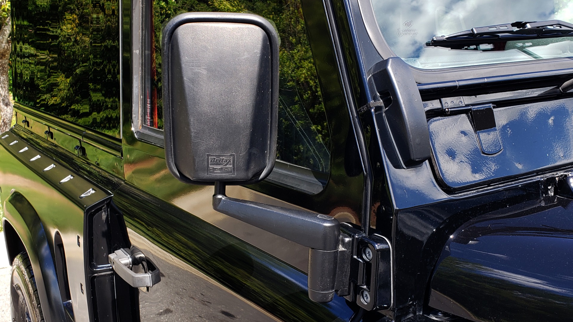 Used 1985 Land Rover DEFENDER 90 4X4 CUSTOM RESTORED 5.3L LS V8 for sale Sold at Formula Imports in Charlotte NC 28227 17