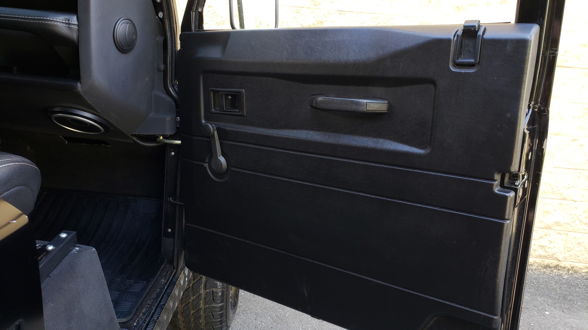Used 1985 Land Rover DEFENDER 90 4X4 CUSTOM RESTORED 5.3L LS V8 for sale Sold at Formula Imports in Charlotte NC 28227 40
