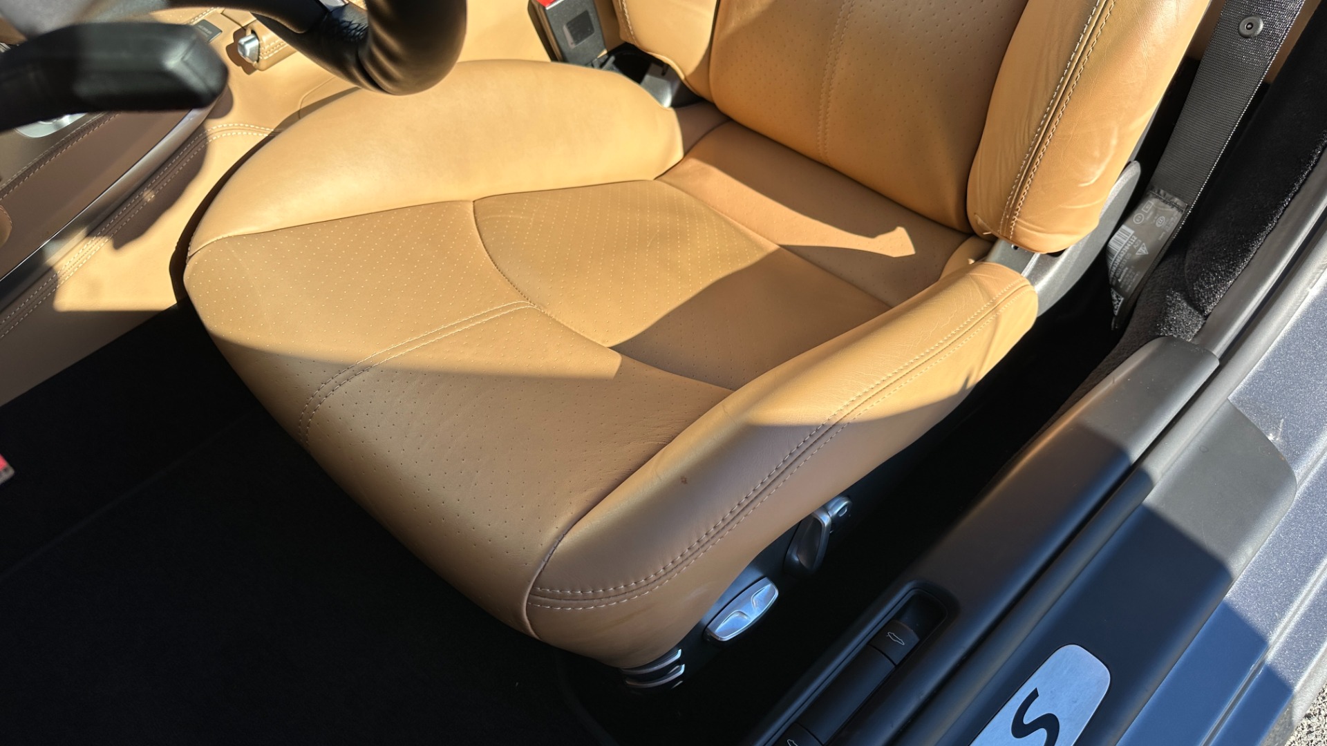 Used 2012 Porsche 911 TURBO S / CENTER LOCK WHEELS / FULL LEATHER INTERIOR / YELLOW CALIPERS / PA for sale Sold at Formula Imports in Charlotte NC 28227 14
