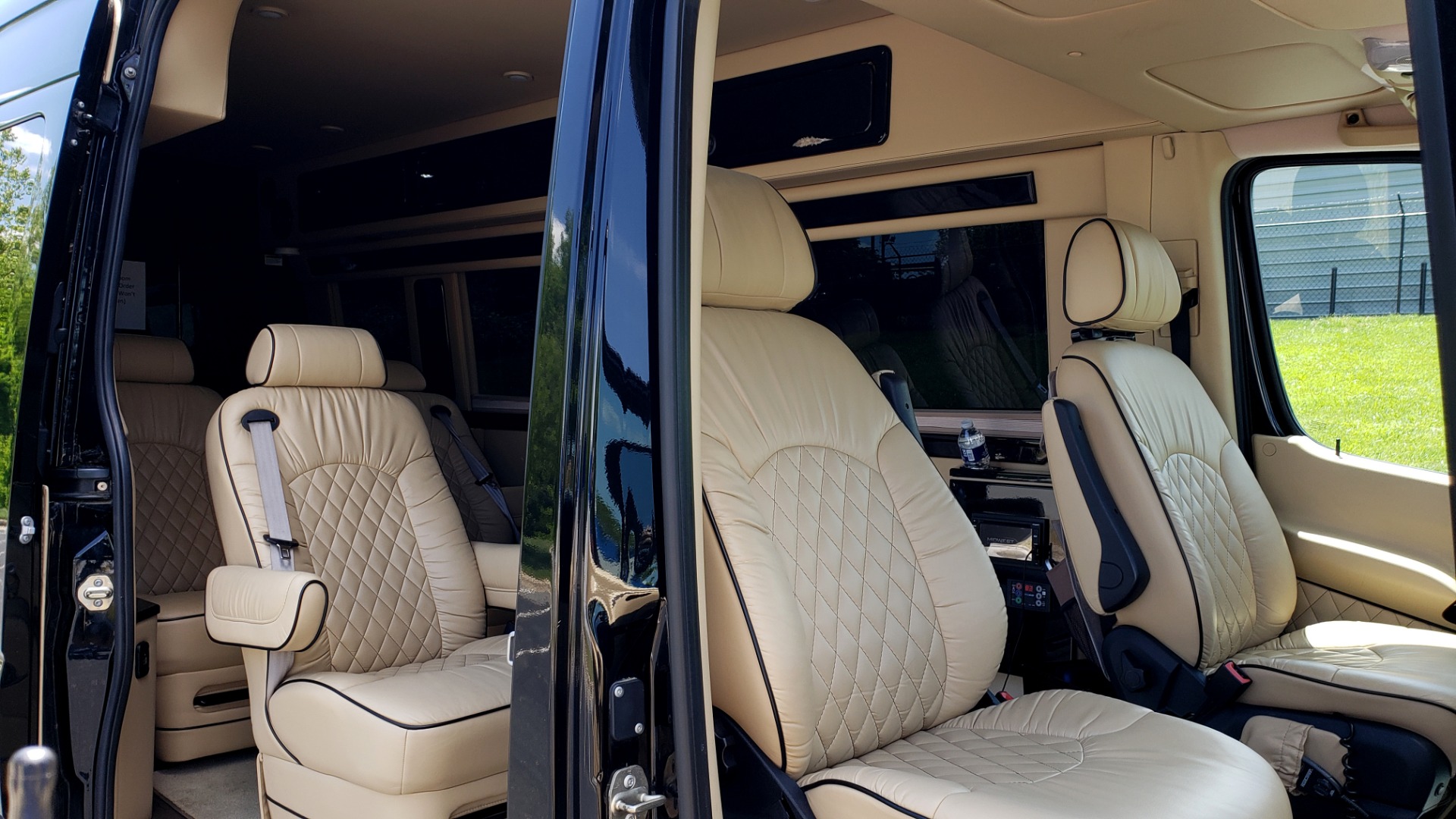 Used 2015 Mercedes-Benz SPRINTER CARGO VAN EXT 3500 170-IN WB / MIDWEST LUXURY CONVERSION for sale Sold at Formula Imports in Charlotte NC 28227 10
