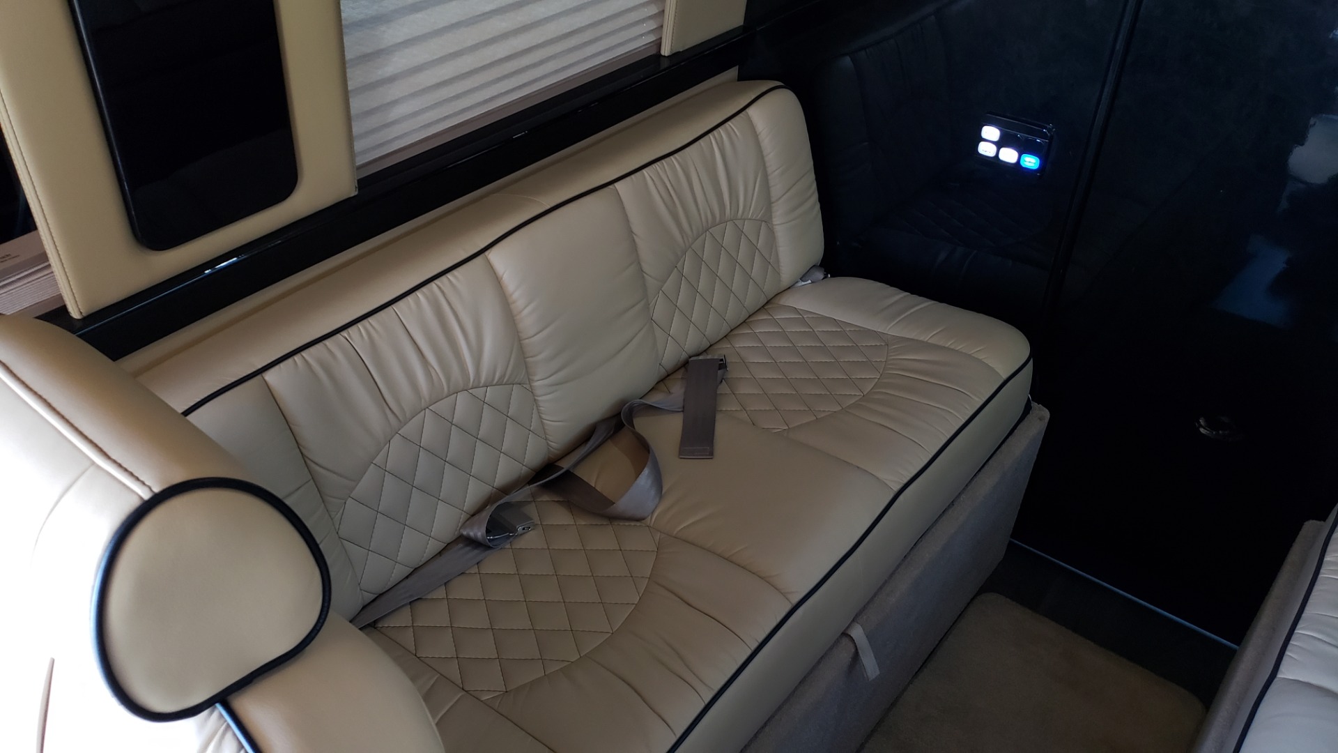Used 2015 Mercedes-Benz SPRINTER CARGO VAN EXT 3500 170-IN WB / MIDWEST LUXURY CONVERSION for sale Sold at Formula Imports in Charlotte NC 28227 37