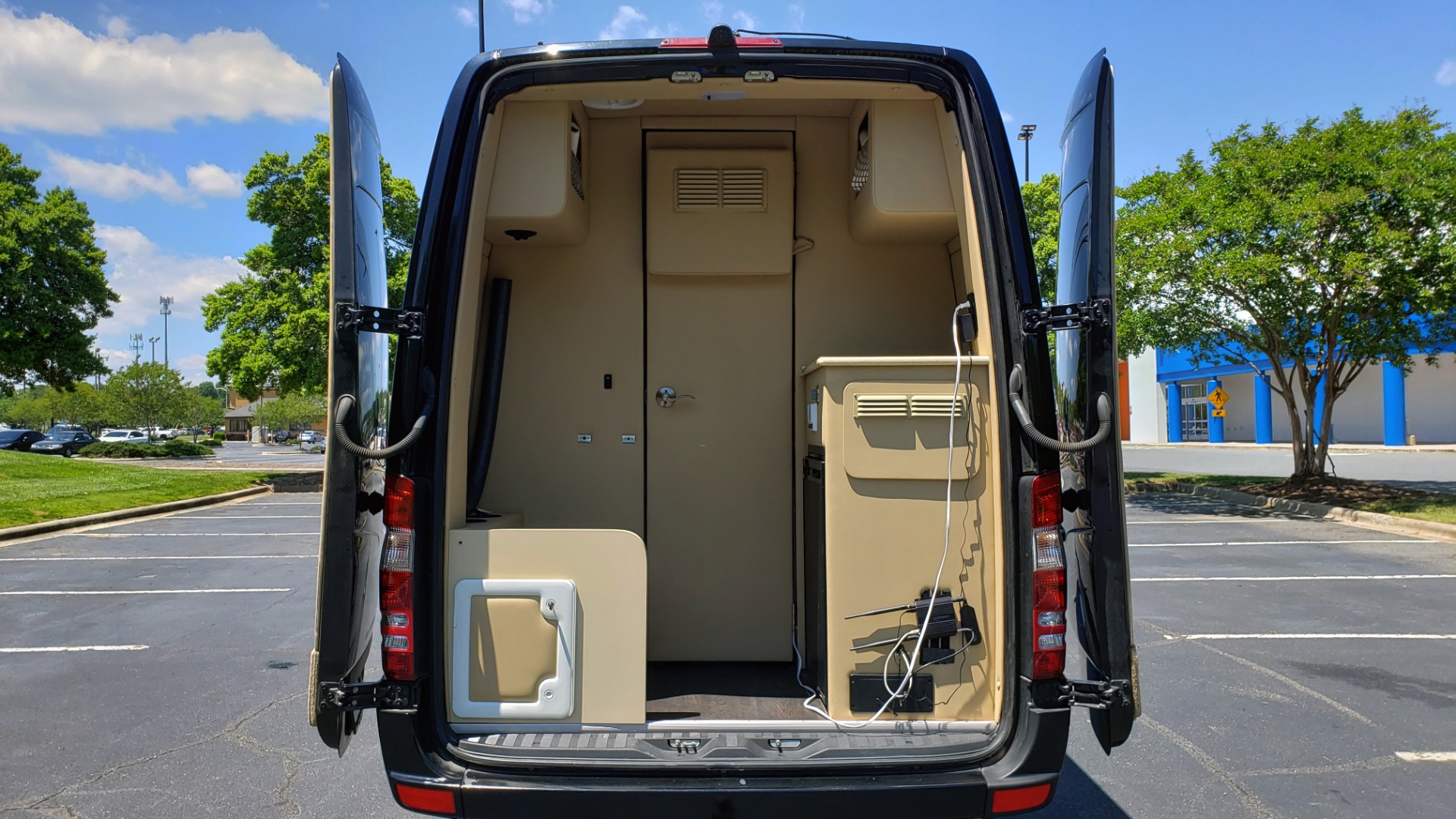 Used 2015 Mercedes-Benz SPRINTER CARGO VAN EXT 3500 170-IN WB / MIDWEST LUXURY CONVERSION for sale Sold at Formula Imports in Charlotte NC 28227 68