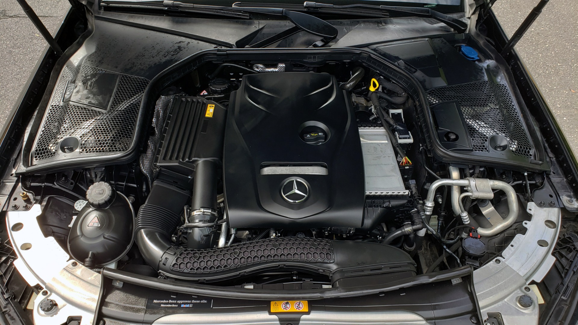 Used 2016 Mercedes-Benz C-CLASS C300 SPORT / PREM PKG / NAV / PANO-ROOF / REARVIEW / KEYLESS-GO for sale Sold at Formula Imports in Charlotte NC 28227 15