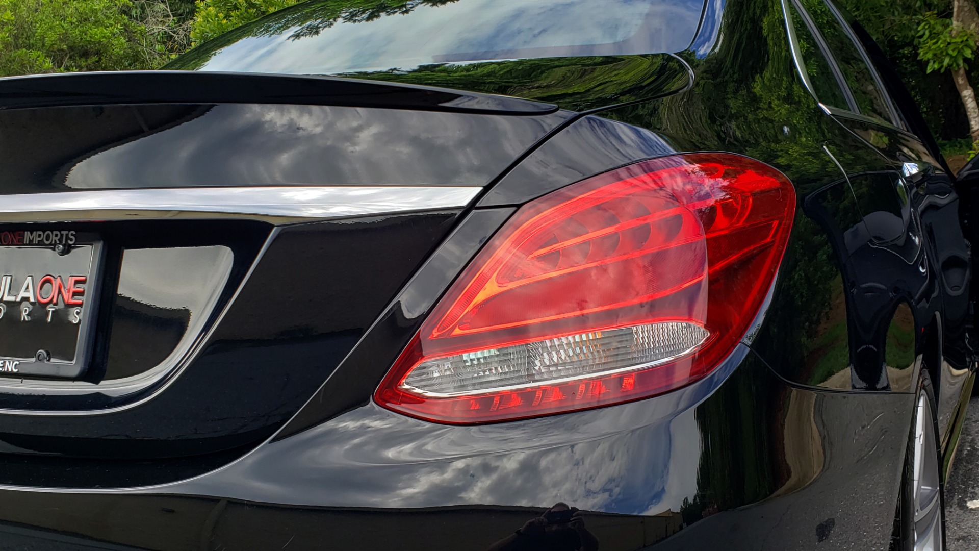 Used 2016 Mercedes-Benz C-CLASS C300 SPORT / PREM PKG / NAV / PANO-ROOF / REARVIEW / KEYLESS-GO for sale Sold at Formula Imports in Charlotte NC 28227 32