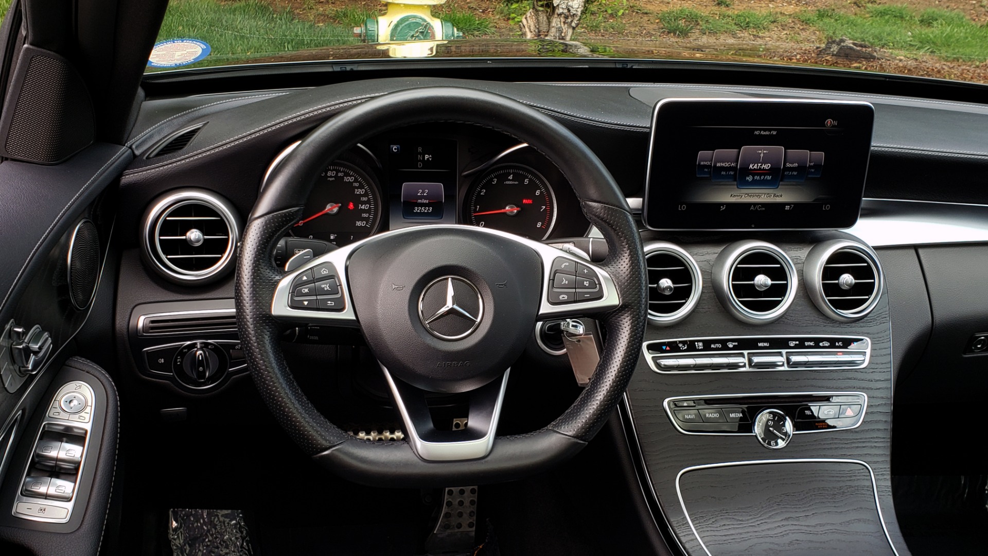Used 2016 Mercedes-Benz C-CLASS C300 SPORT / PREM PKG / NAV / PANO-ROOF / REARVIEW / KEYLESS-GO for sale Sold at Formula Imports in Charlotte NC 28227 40