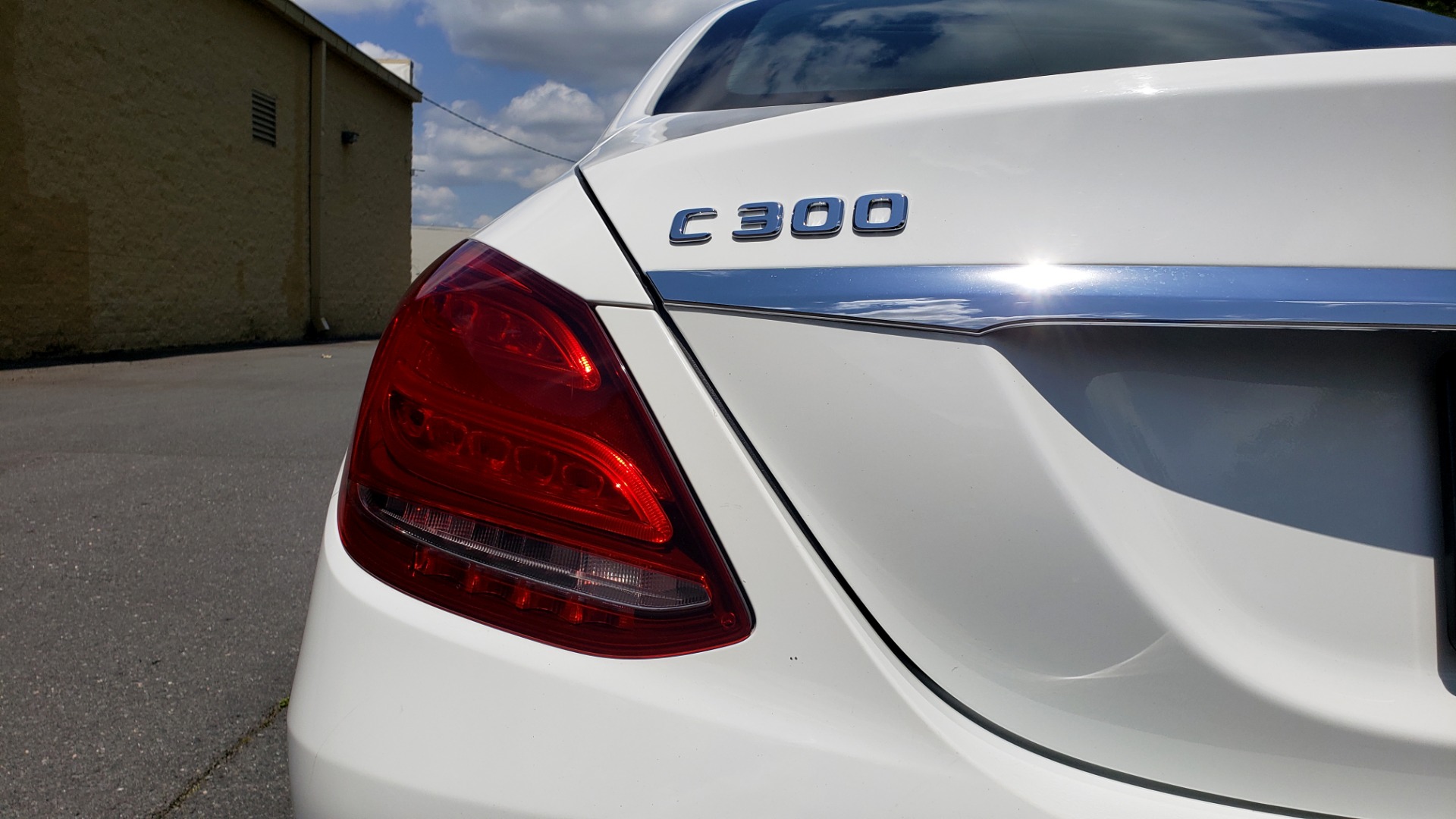 Used 2016 Mercedes-Benz C-CLASS C 300 4MATIC PREMIUM / PANO-ROOF / MULTI MEDIA PKG / REARVIEW for sale Sold at Formula Imports in Charlotte NC 28227 26