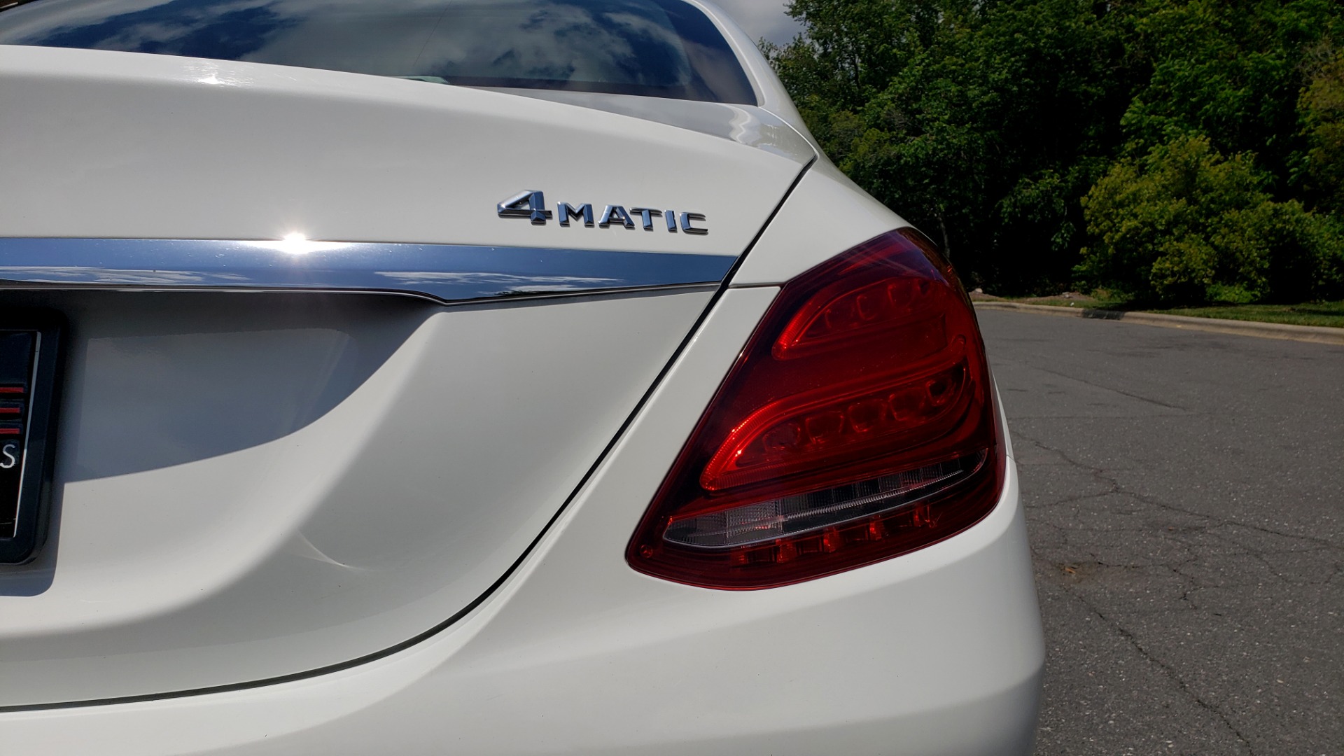 Used 2016 Mercedes-Benz C-CLASS C 300 4MATIC PREMIUM / PANO-ROOF / MULTI MEDIA PKG / REARVIEW for sale Sold at Formula Imports in Charlotte NC 28227 27
