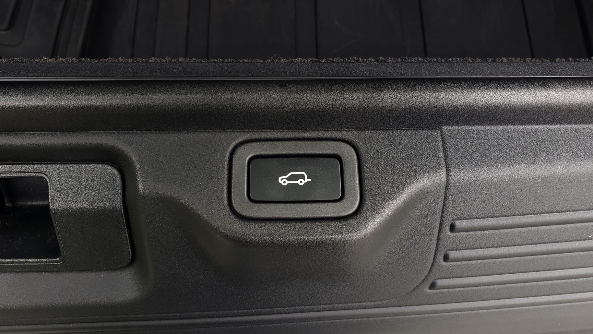 Used 2016 Land Rover RANGE ROVER HSE 3.0L / NAV / PANO / VENT SEATS / REARVIEW / BLIND SPOT for sale Sold at Formula Imports in Charlotte NC 28227 20