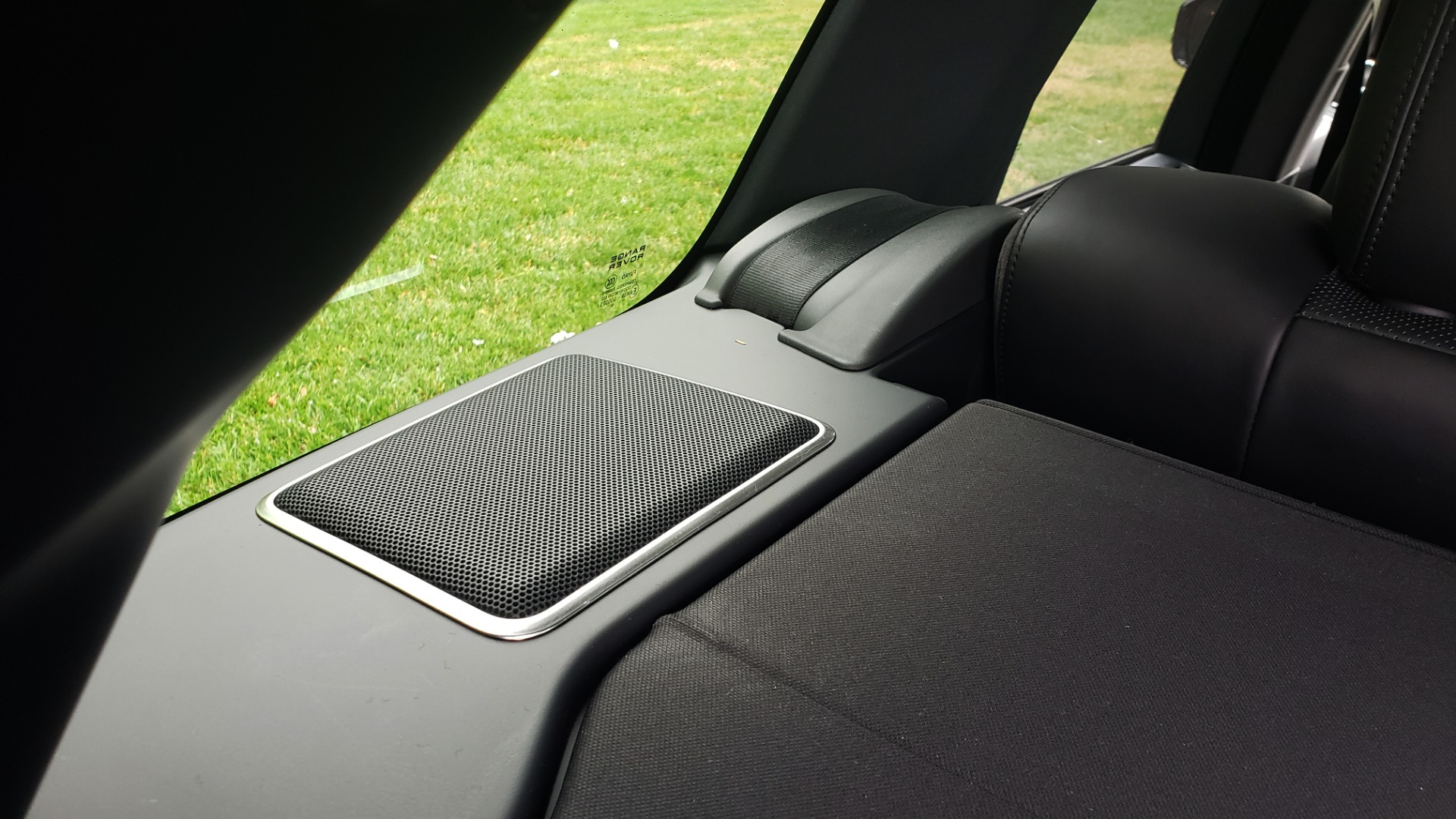Used 2016 Land Rover RANGE ROVER HSE 3.0L / NAV / PANO / VENT SEATS / REARVIEW / BLIND SPOT for sale Sold at Formula Imports in Charlotte NC 28227 27