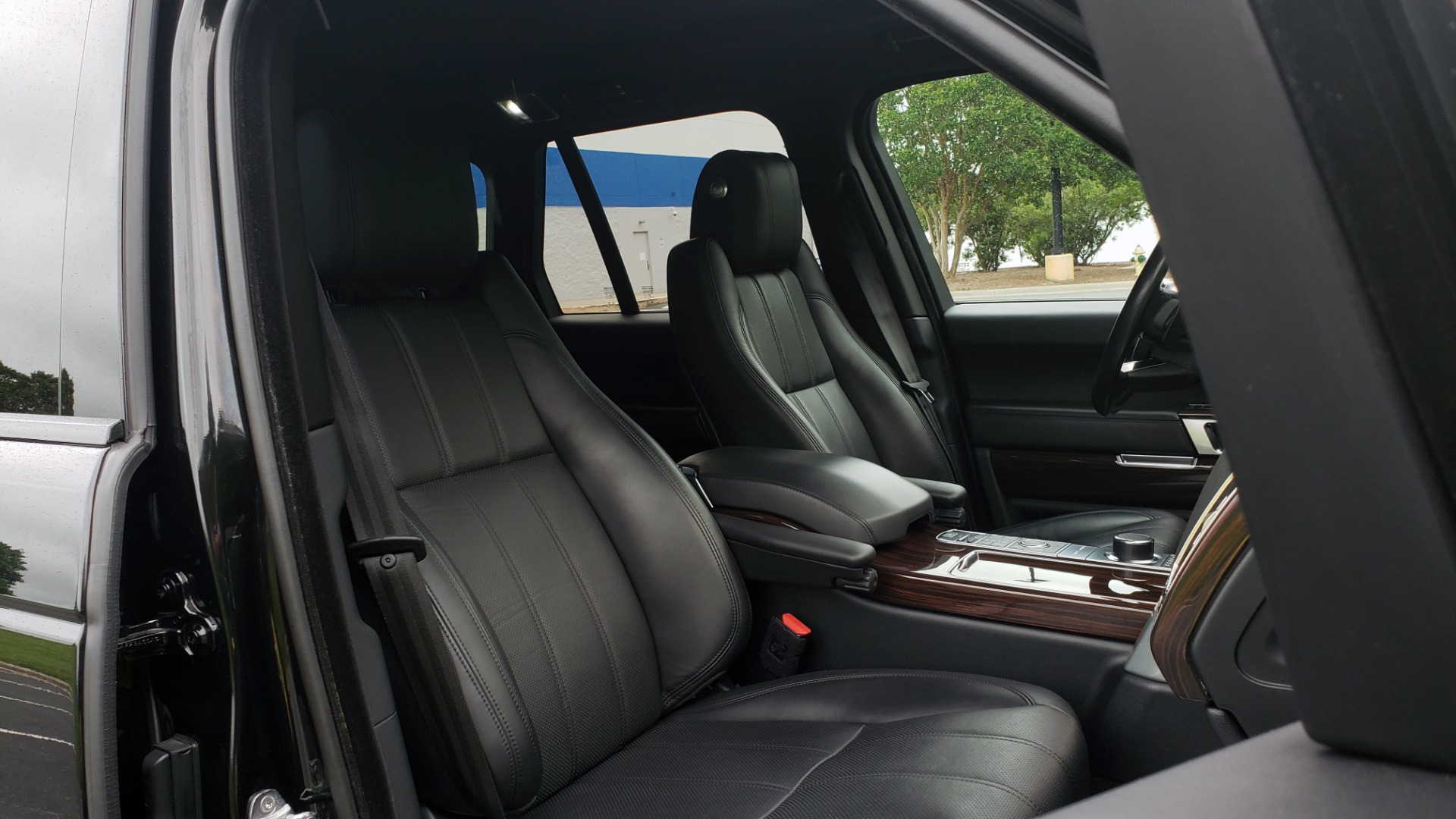 Used 2016 Land Rover RANGE ROVER HSE 3.0L / NAV / PANO / VENT SEATS / REARVIEW / BLIND SPOT for sale Sold at Formula Imports in Charlotte NC 28227 72