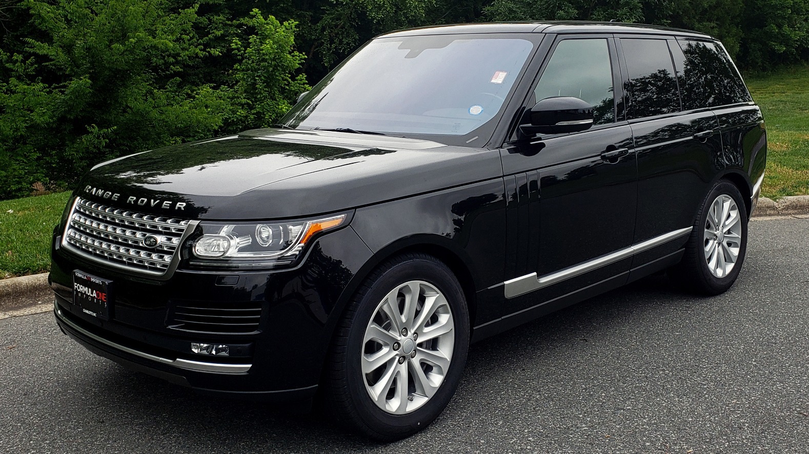 Used 2016 Land Rover RANGE ROVER HSE 3.0L / NAV / PANO-ROOF / VENT SEATS / REARVIEW / BLIND SPOT for sale $47,995 at Formula Imports in Charlotte NC 28227 1