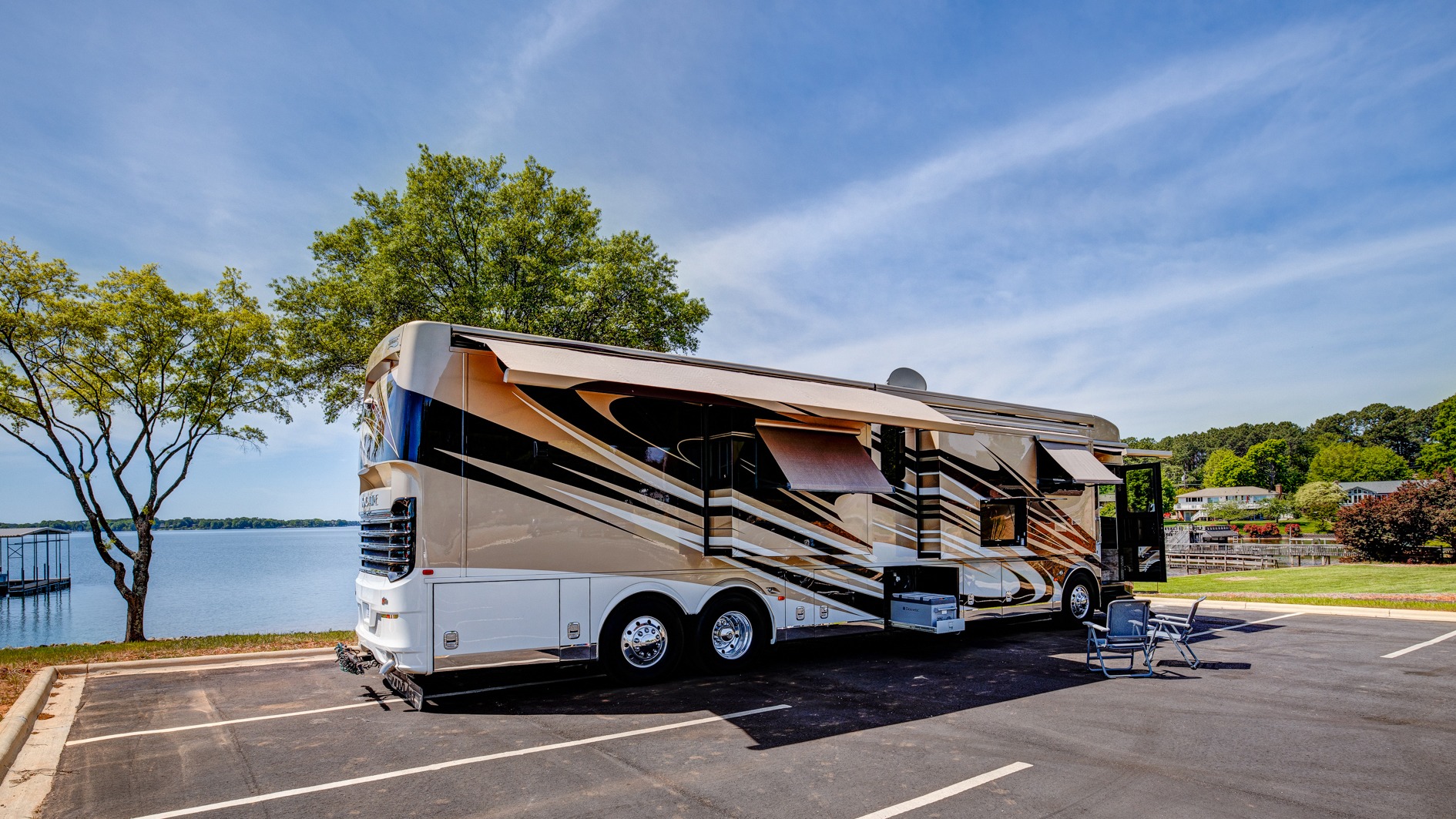 Used 2017 Newmar KING AIRE 45' DIESEL BUS 4553 / SPARTAN 600HP / SAT TV / AIR LEVELING for sale $499,900 at Formula Imports in Charlotte NC 28227 5