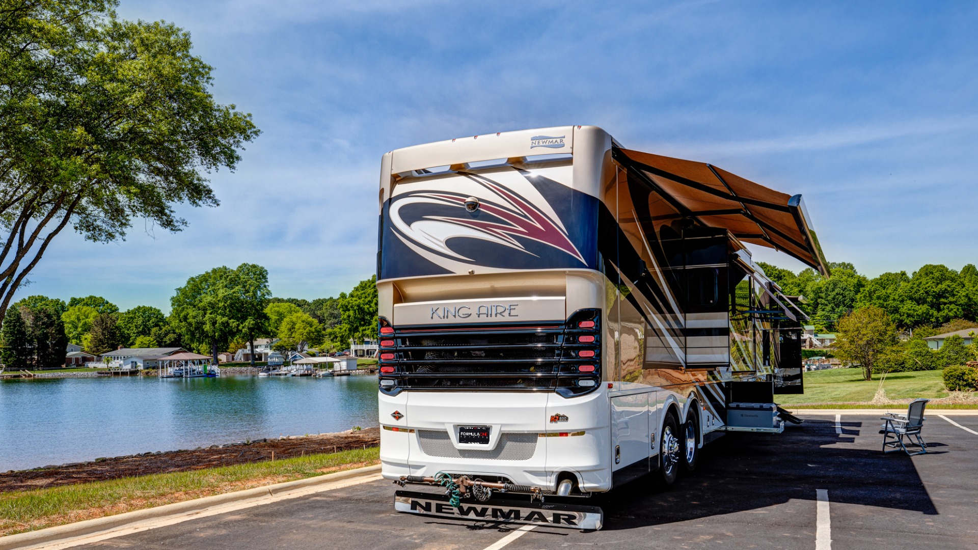 Used 2017 Newmar KING AIRE 45' DIESEL BUS 4553 / SPARTAN 600HP / SAT TV / AIR LEVELING for sale $499,900 at Formula Imports in Charlotte NC 28227 6