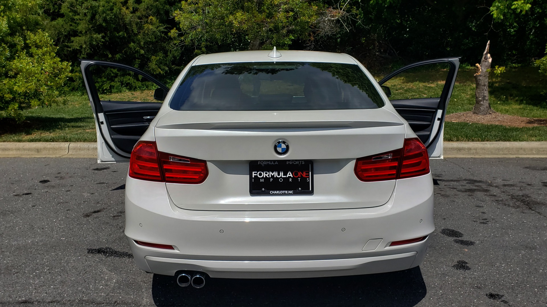 Used 2015 BMW 3 SERIES 328I PREMIUM / NAV / SUNROOF / HTD STS / DRIVER ASST / REARVIEW for sale Sold at Formula Imports in Charlotte NC 28227 25