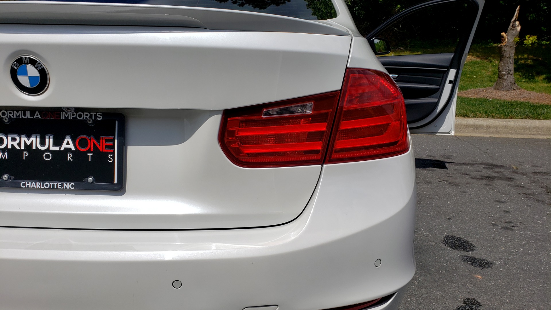 Used 2015 BMW 3 SERIES 328I PREMIUM / NAV / SUNROOF / HTD STS / DRIVER ASST / REARVIEW for sale Sold at Formula Imports in Charlotte NC 28227 27