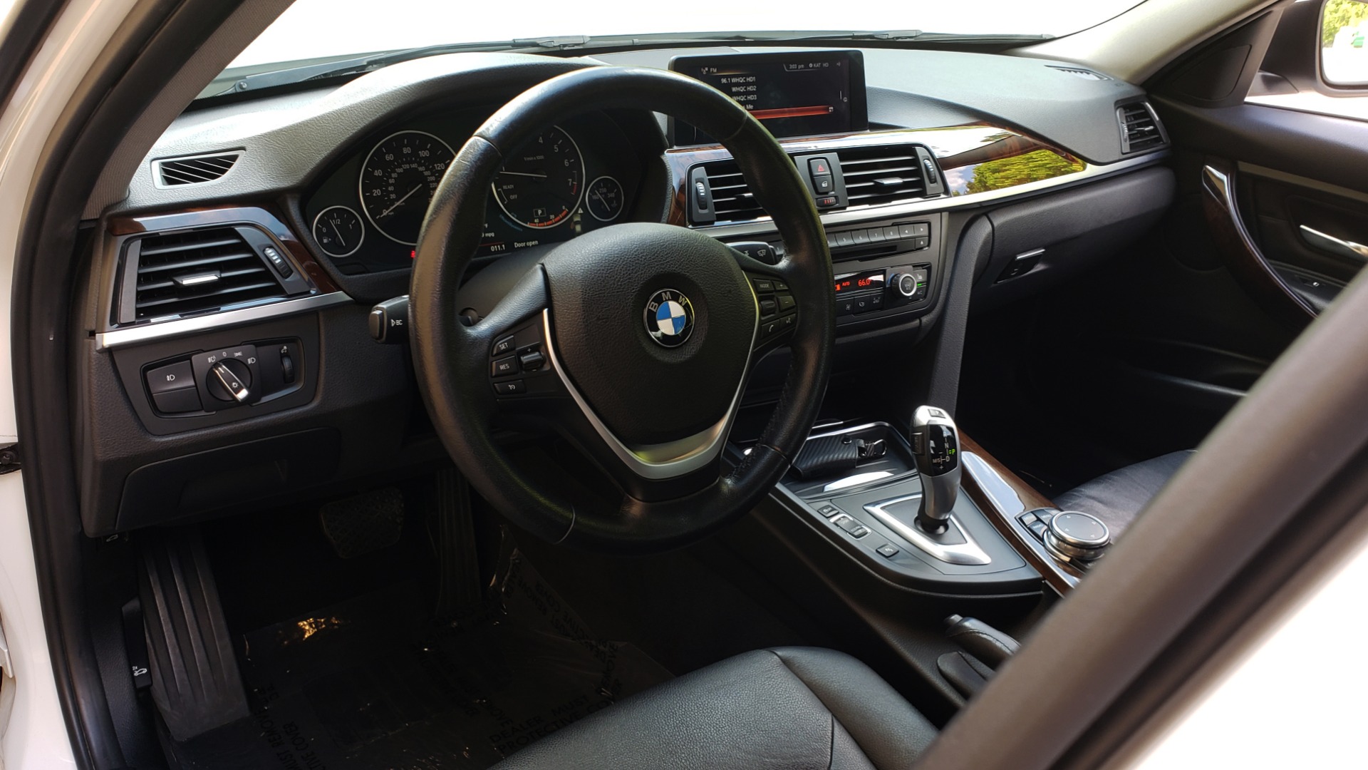 Used 2015 BMW 3 SERIES 328I PREMIUM / NAV / SUNROOF / HTD STS / DRIVER ASST / REARVIEW for sale Sold at Formula Imports in Charlotte NC 28227 38