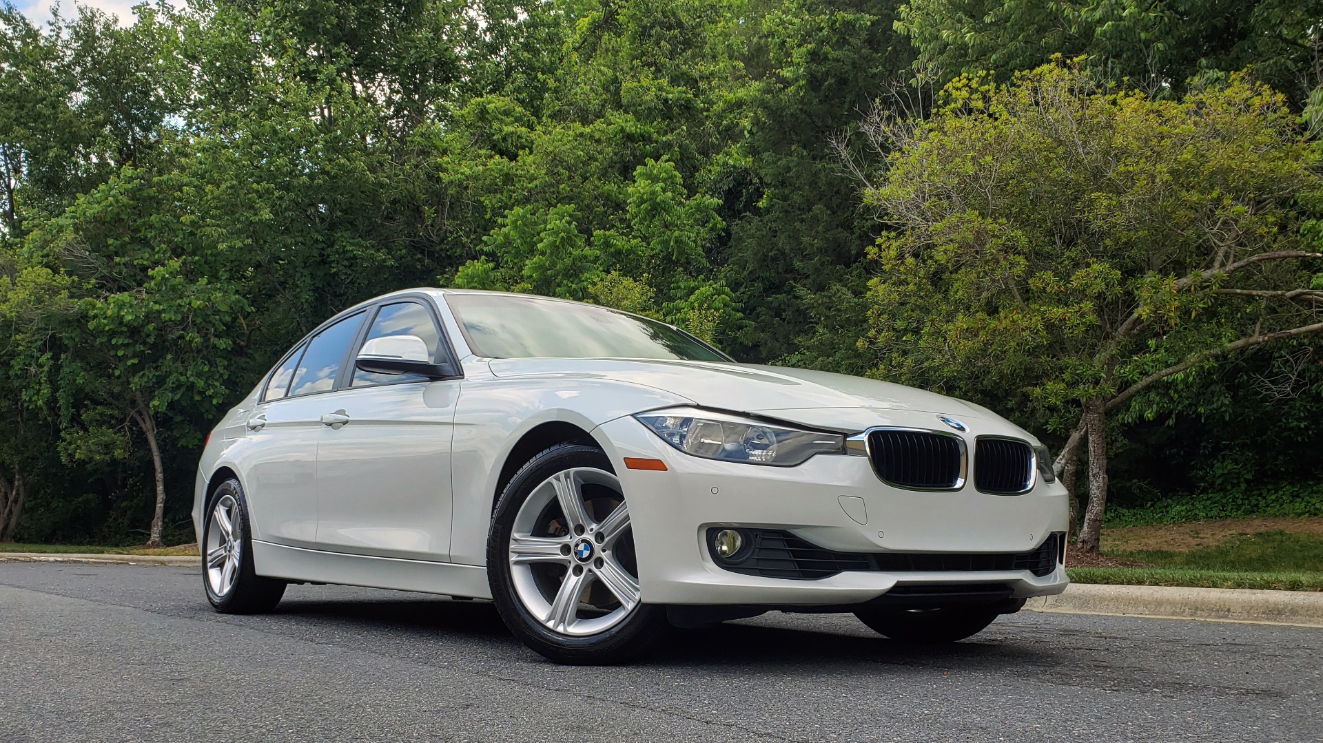 Used 2015 BMW 3 SERIES 328I PREMIUM / NAV / SUNROOF / HTD STS / DRIVER ASST / REARVIEW for sale Sold at Formula Imports in Charlotte NC 28227 5