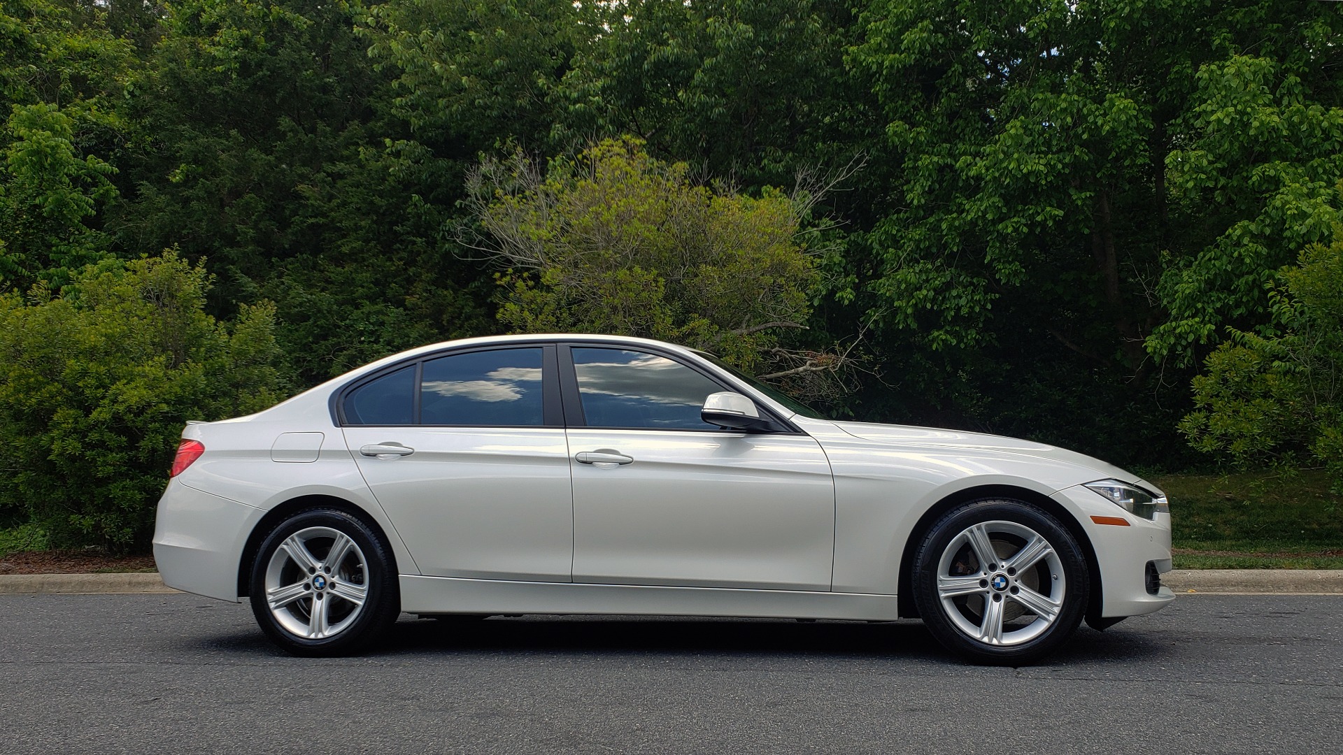 Used 2015 BMW 3 SERIES 328I PREMIUM / NAV / SUNROOF / HTD STS / DRIVER ASST / REARVIEW for sale Sold at Formula Imports in Charlotte NC 28227 6