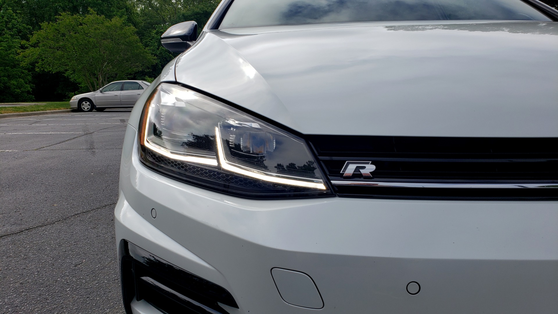 Used 2018 Volkswagen GOLF R 2.0T W/DCC & NAVIGATION / 6-SPD MANUAL / AWD for sale Sold at Formula Imports in Charlotte NC 28227 19