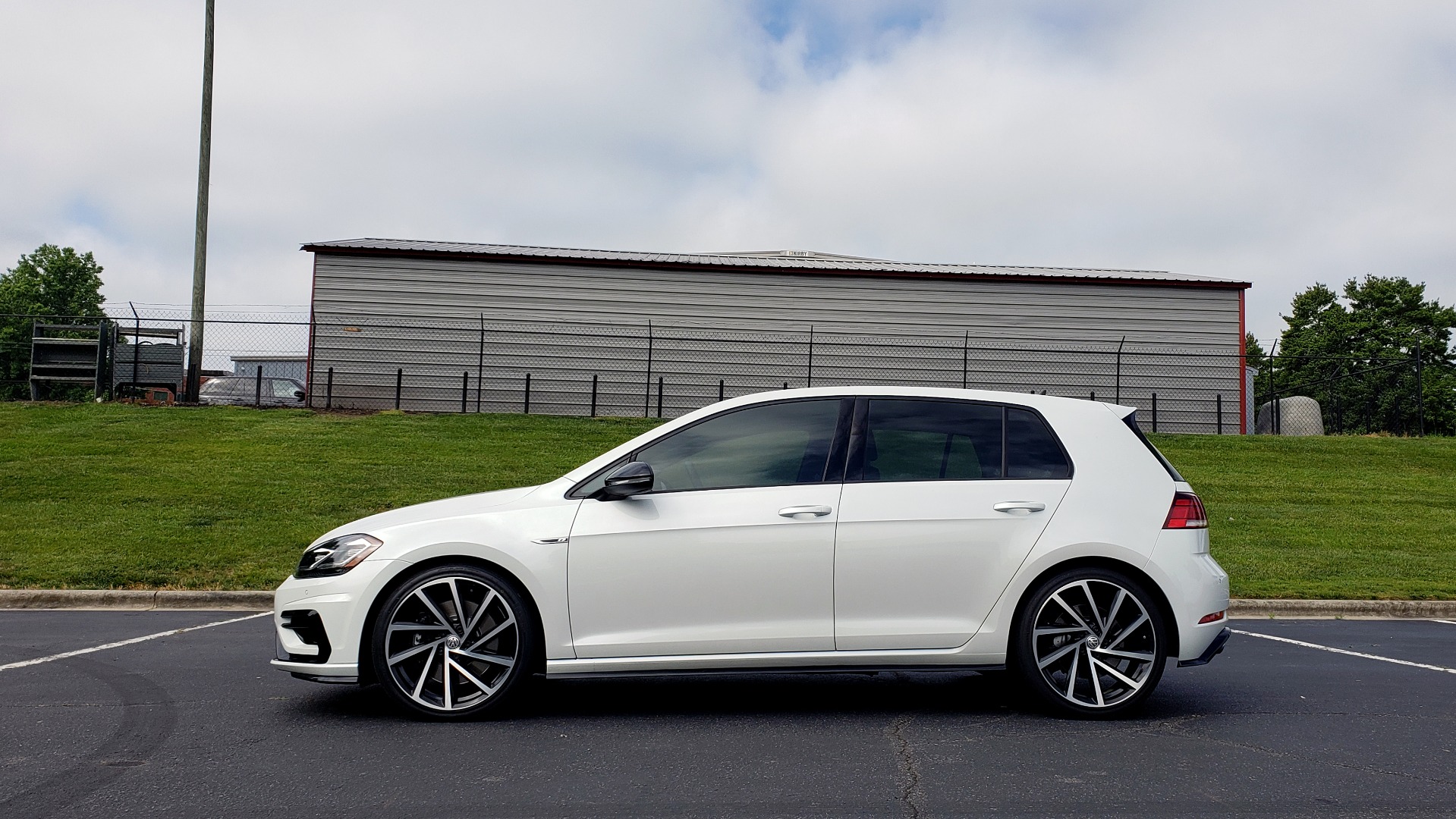 Used 2018 Volkswagen GOLF R 2.0T W/DCC & NAVIGATION / 6-SPD MANUAL / AWD for sale Sold at Formula Imports in Charlotte NC 28227 2