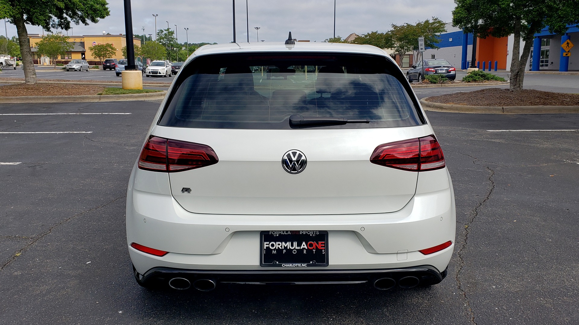 Used 2018 Volkswagen GOLF R 2.0T W/DCC & NAVIGATION / 6-SPD MANUAL / AWD for sale Sold at Formula Imports in Charlotte NC 28227 25