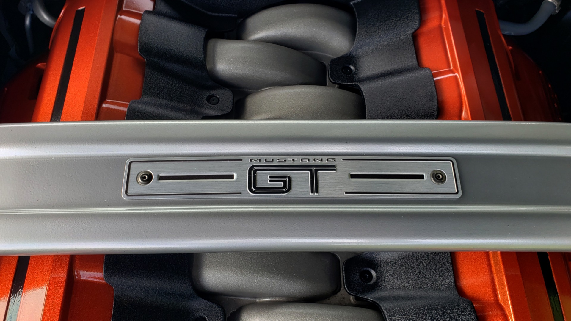 Used 2017 Ford MUSTANG GT PREMIUM CONV / 5.0L V8 / 6-SPD AUTO / NAV / HTD STS / REARVIEW for sale Sold at Formula Imports in Charlotte NC 28227 37