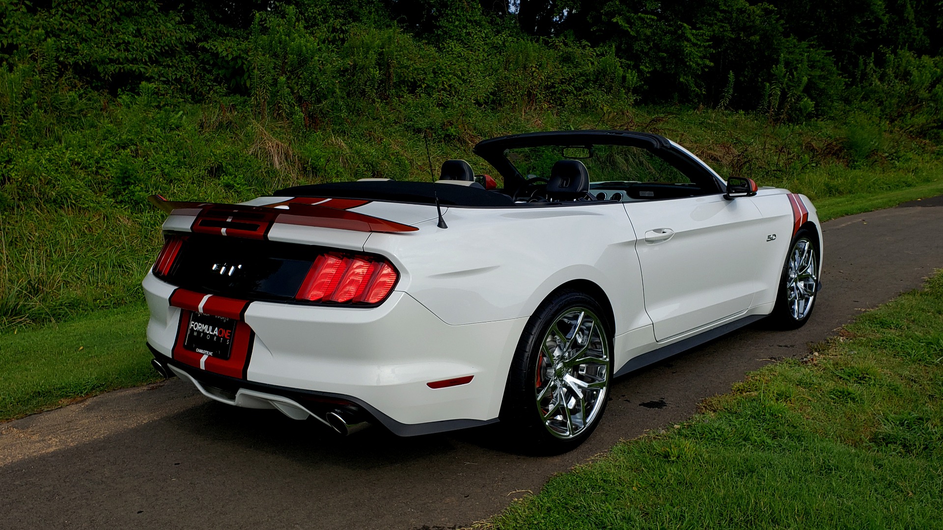 Used 2017 Ford MUSTANG GT PREMIUM CONV / 5.0L V8 / 6-SPD AUTO / NAV / HTD STS / REARVIEW for sale Sold at Formula Imports in Charlotte NC 28227 8
