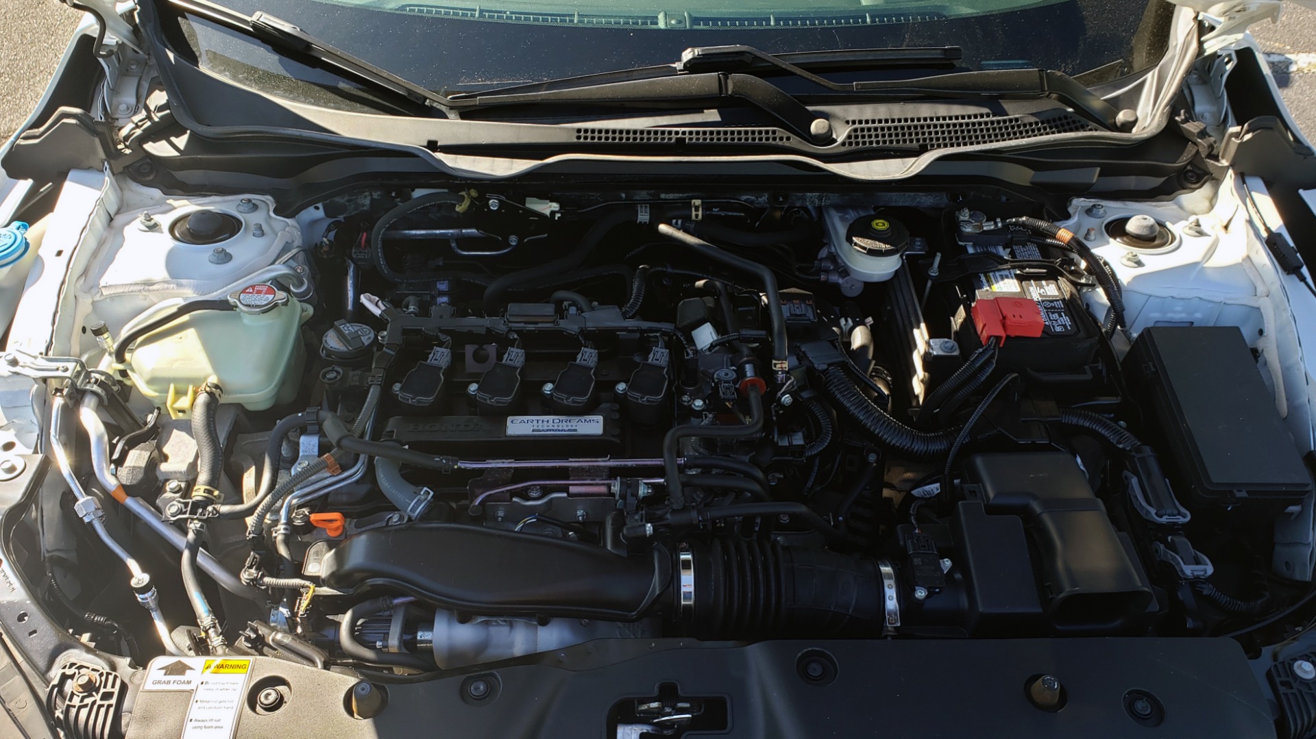 Used 2016 Honda CIVIC SEDAN TOURING / NAV / SUNROOF / REARVIEW / HEATED SEATS for sale Sold at Formula Imports in Charlotte NC 28227 10