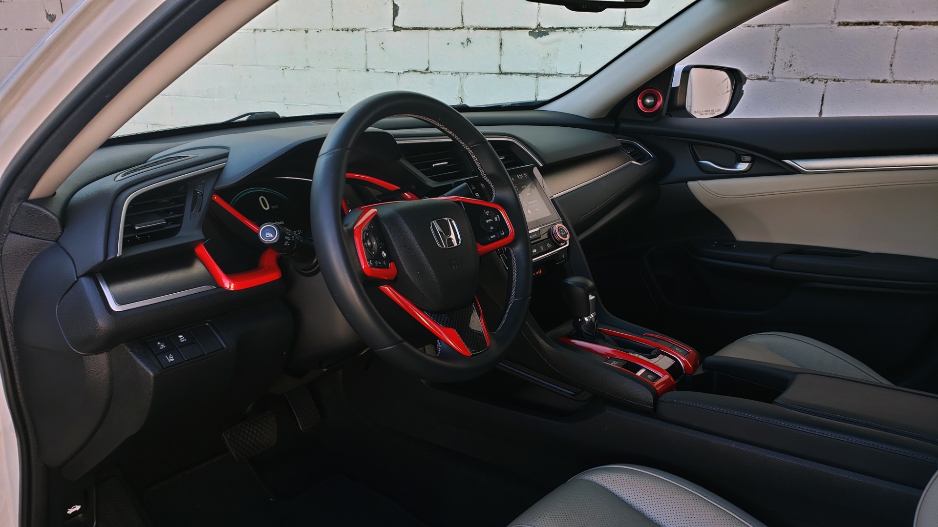 Used 2016 Honda CIVIC SEDAN TOURING / NAV / SUNROOF / REARVIEW / HEATED SEATS for sale Sold at Formula Imports in Charlotte NC 28227 32