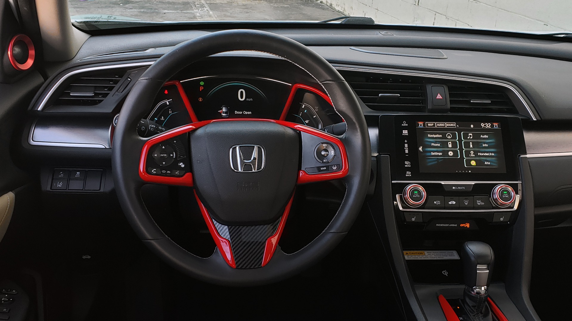 Used 2016 Honda CIVIC SEDAN TOURING / NAV / SUNROOF / REARVIEW / HEATED SEATS for sale Sold at Formula Imports in Charlotte NC 28227 33