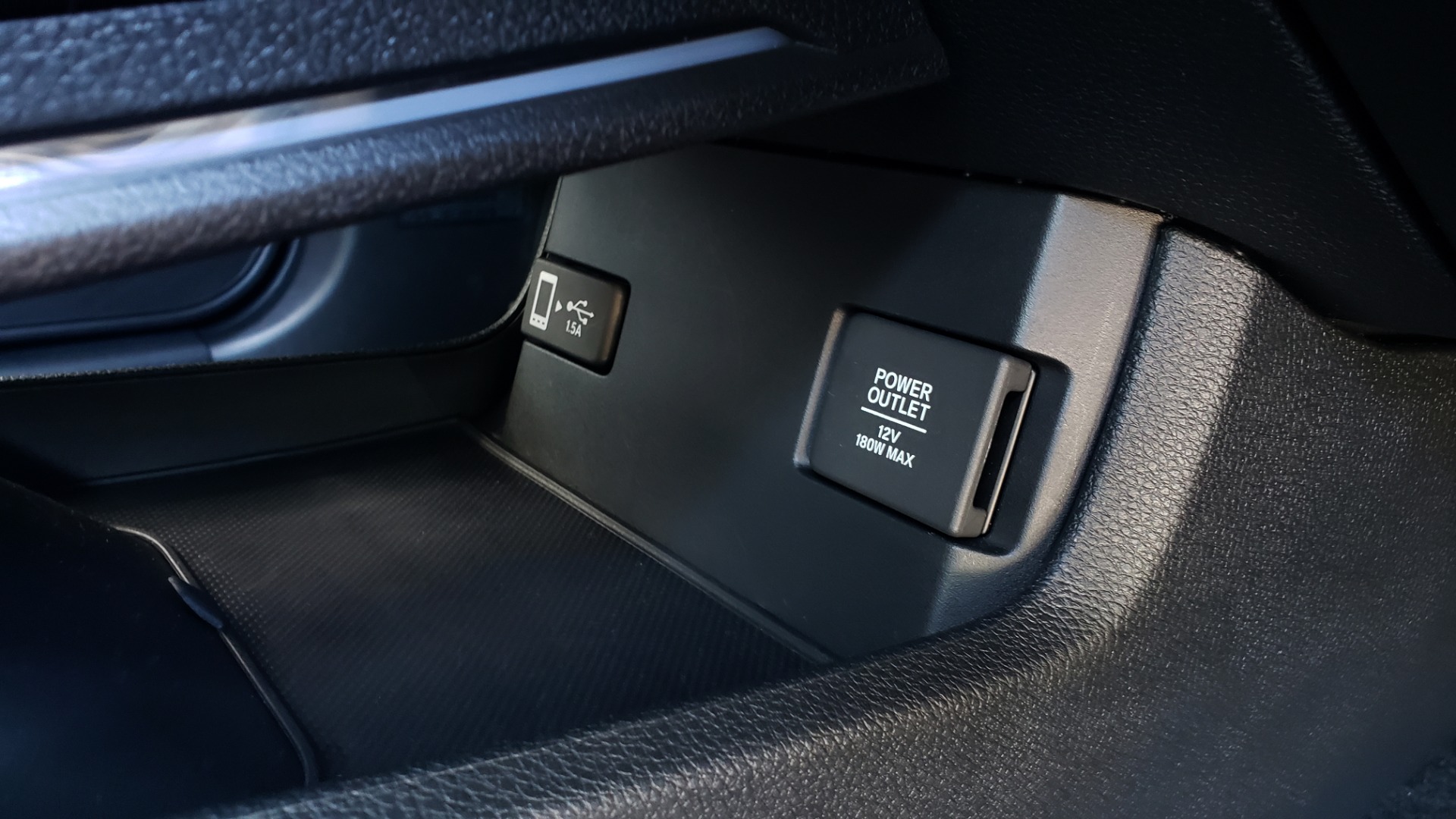 Used 2016 Honda CIVIC SEDAN TOURING / NAV / SUNROOF / REARVIEW / HEATED SEATS for sale Sold at Formula Imports in Charlotte NC 28227 64