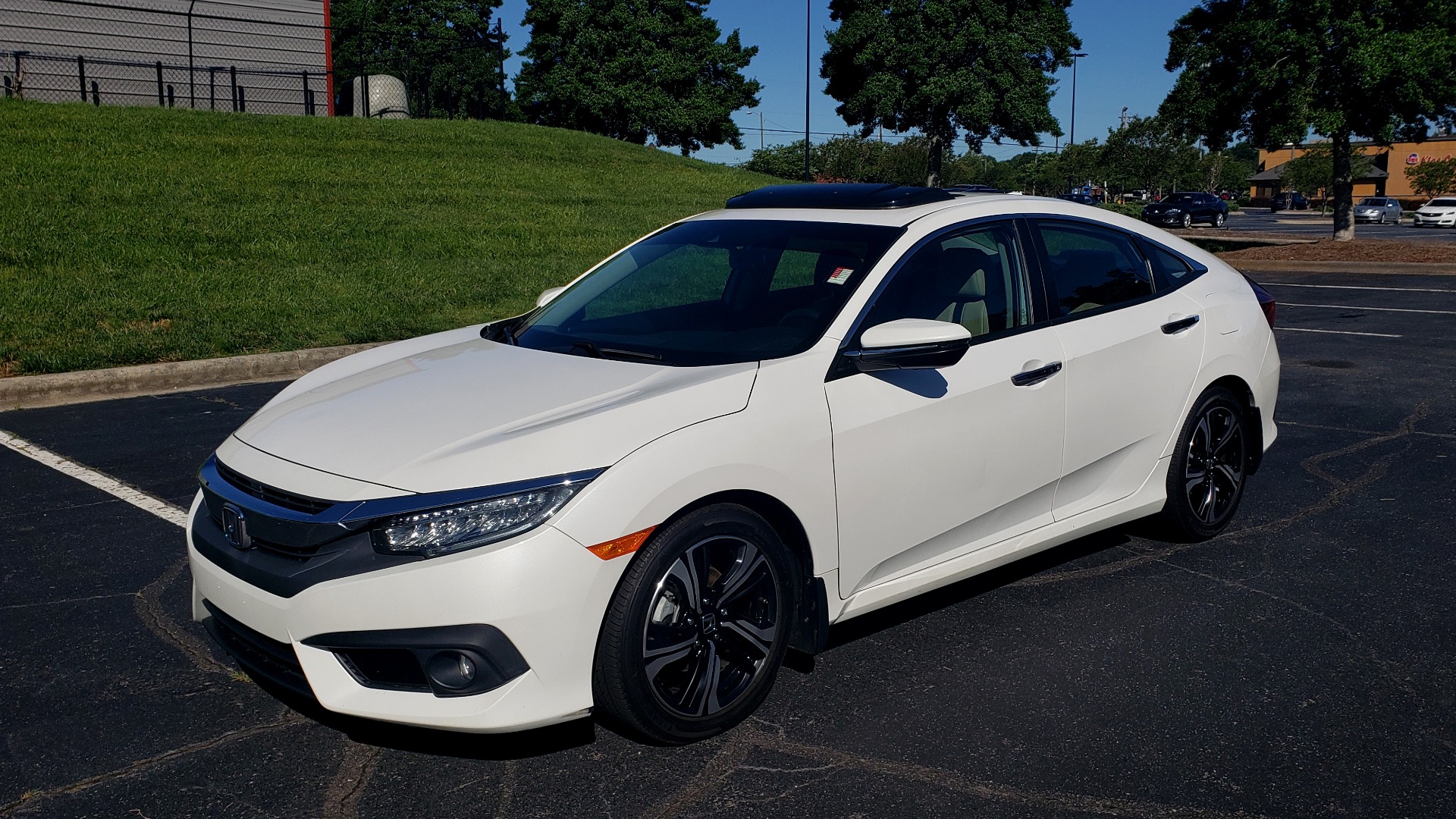 Used 2016 Honda CIVIC SEDAN TOURING / NAV / SUNROOF / REARVIEW / HEATED SEATS for sale Sold at Formula Imports in Charlotte NC 28227 1