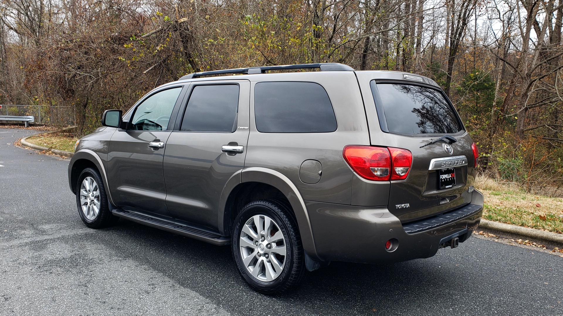 Used 2008 Toyota SEQUOIA LIMITED / COLD AREA PKG / SUNROOF / DVD ENTERTAINMENT for sale Sold at Formula Imports in Charlotte NC 28227 3