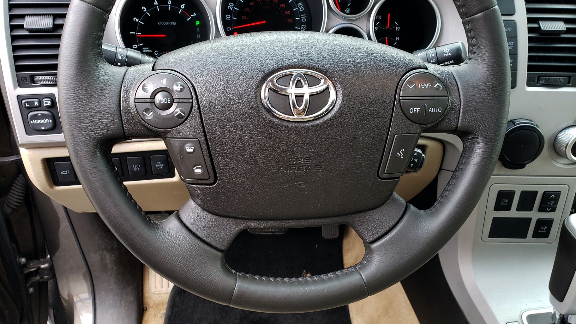 Used 2008 Toyota SEQUOIA LIMITED / COLD AREA PKG / SUNROOF / DVD ENTERTAINMENT for sale Sold at Formula Imports in Charlotte NC 28227 39