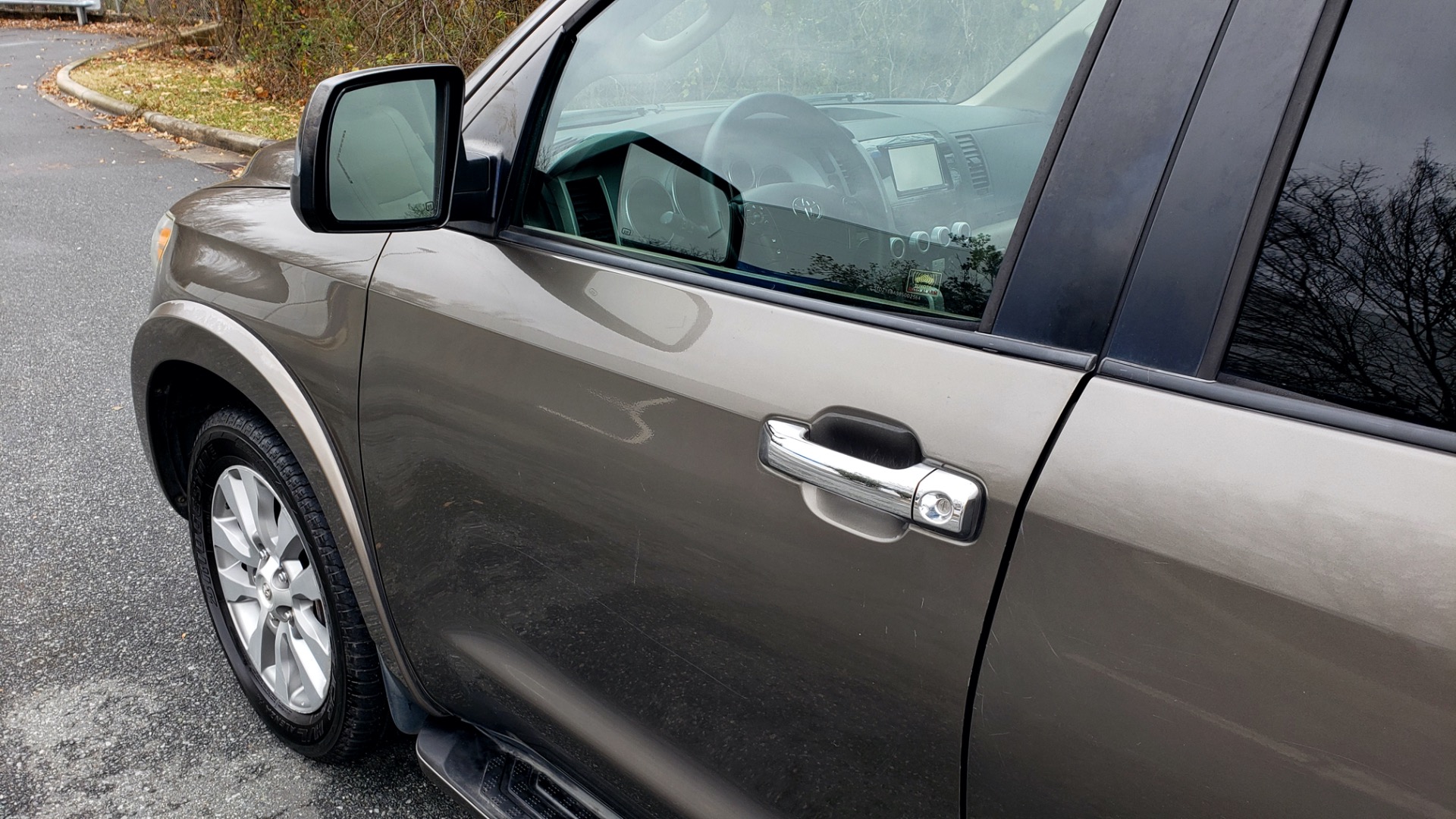 Used 2008 Toyota SEQUOIA LIMITED / COLD AREA PKG / SUNROOF / DVD ENTERTAINMENT for sale Sold at Formula Imports in Charlotte NC 28227 4