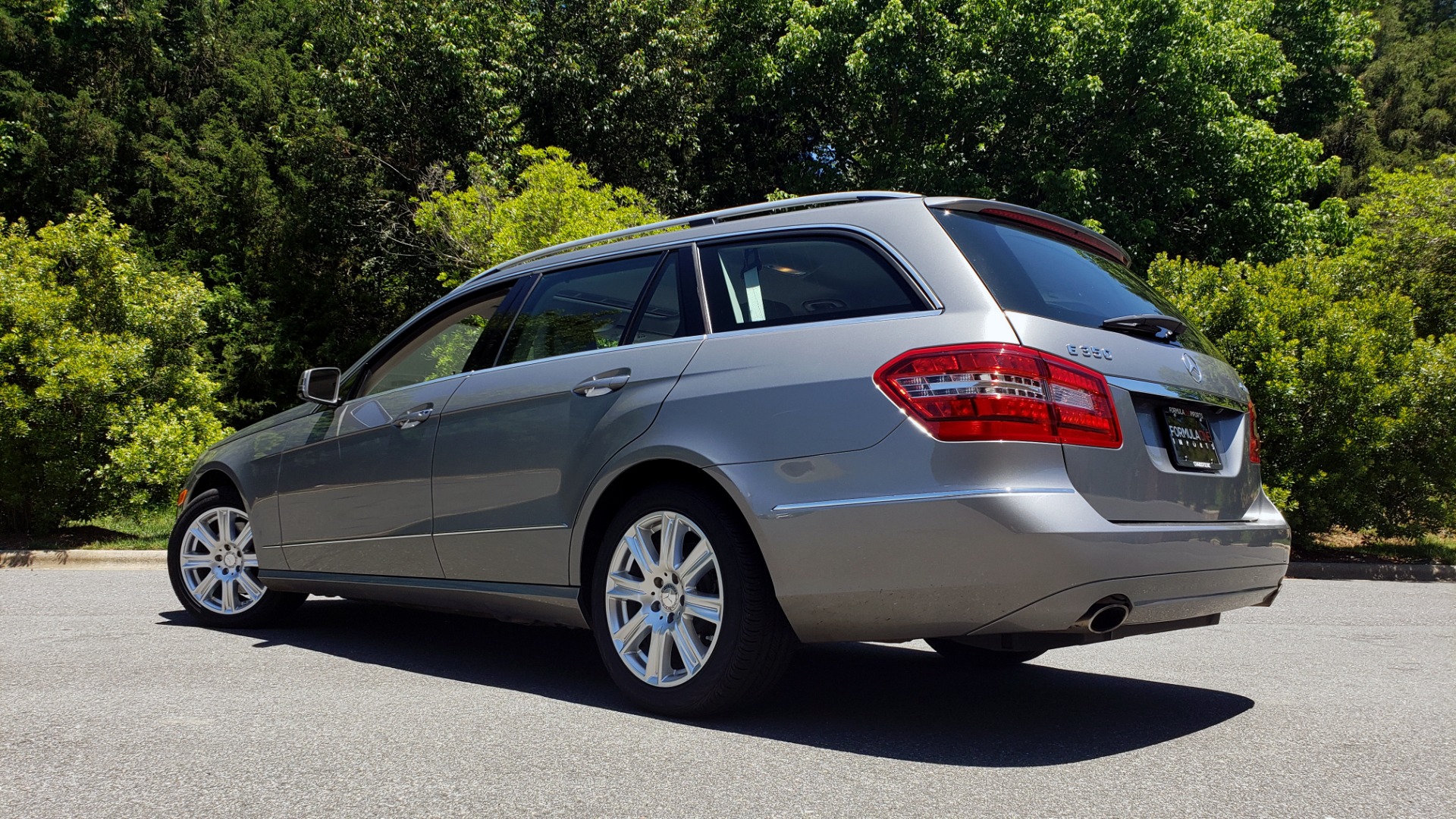 Used 2013 Mercedes-Benz E-CLASS E 350 LUXURY 4MATIC WAGON / PREM PKG / SNRF / LANE TRACK for sale Sold at Formula Imports in Charlotte NC 28227 104