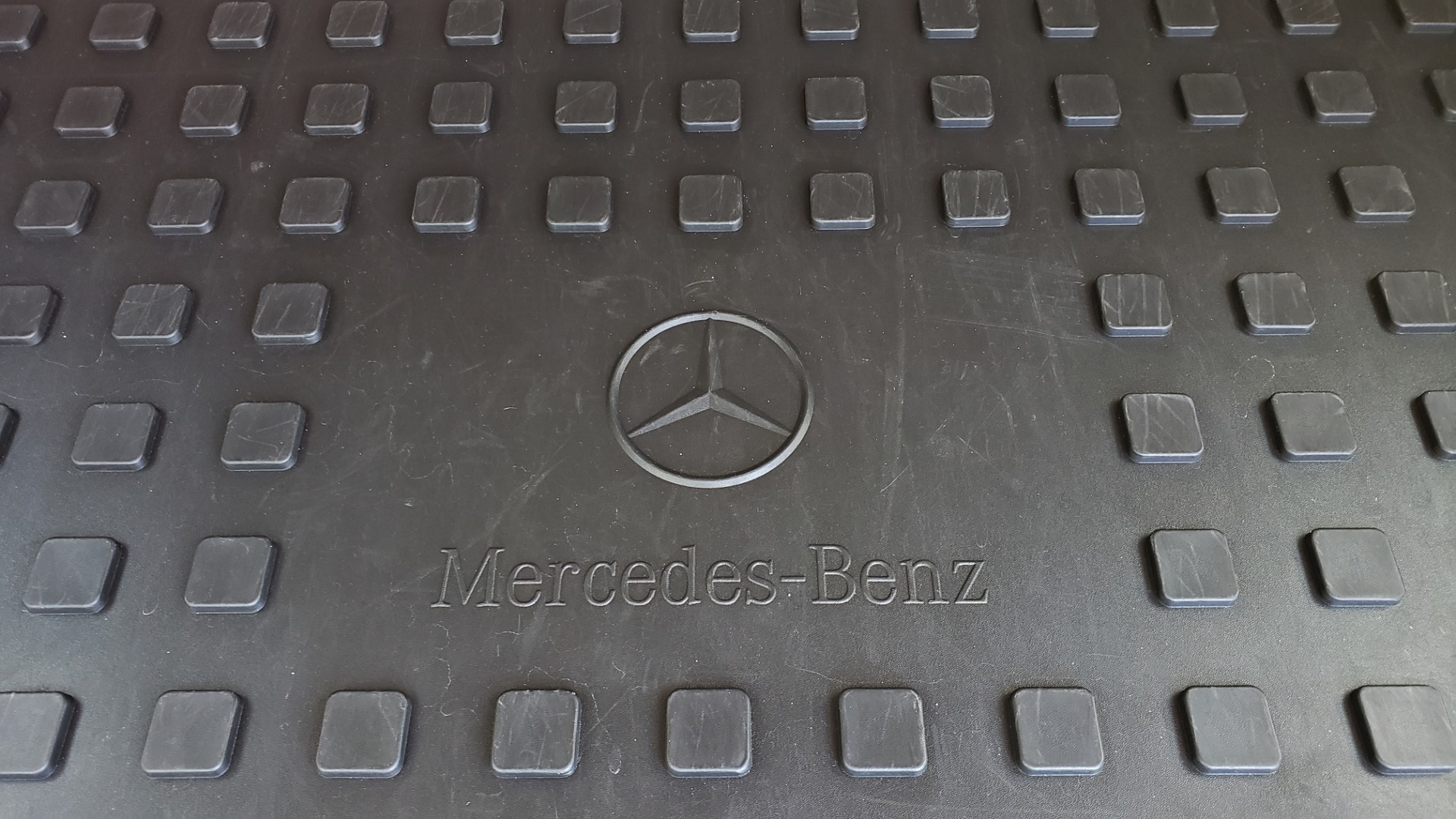 Used 2013 Mercedes-Benz E-CLASS E 350 LUXURY 4MATIC WAGON / PREM PKG / SNRF / LANE TRACK for sale Sold at Formula Imports in Charlotte NC 28227 21