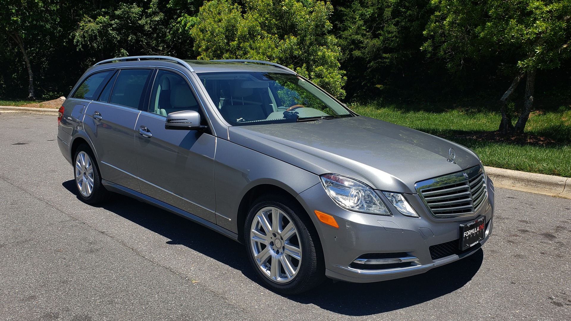 Used 2013 Mercedes-Benz E-CLASS E 350 LUXURY 4MATIC WAGON / PREM PKG / SNRF / LANE TRACK for sale Sold at Formula Imports in Charlotte NC 28227 4